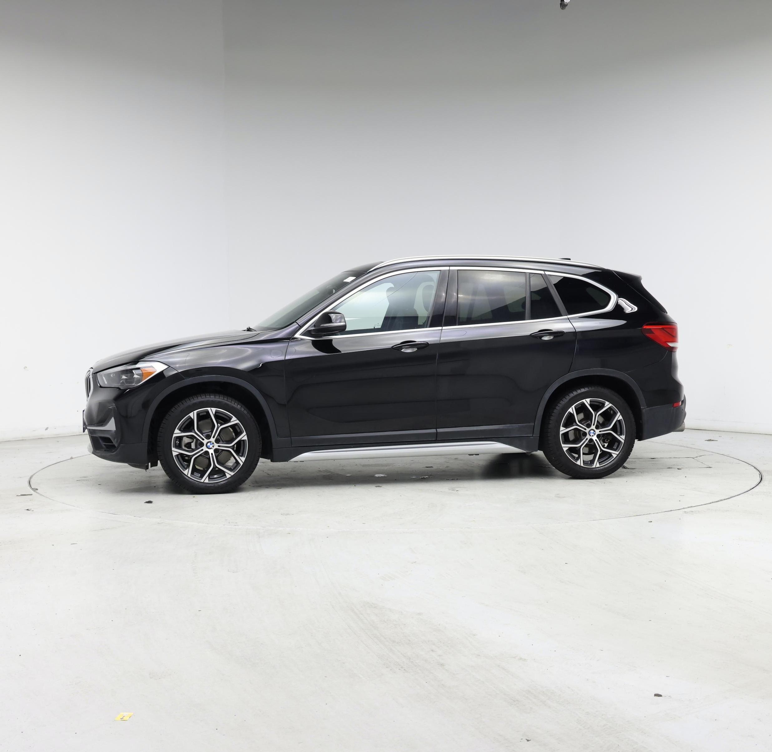 Thumbnail: 2022 BMW X1 - 3