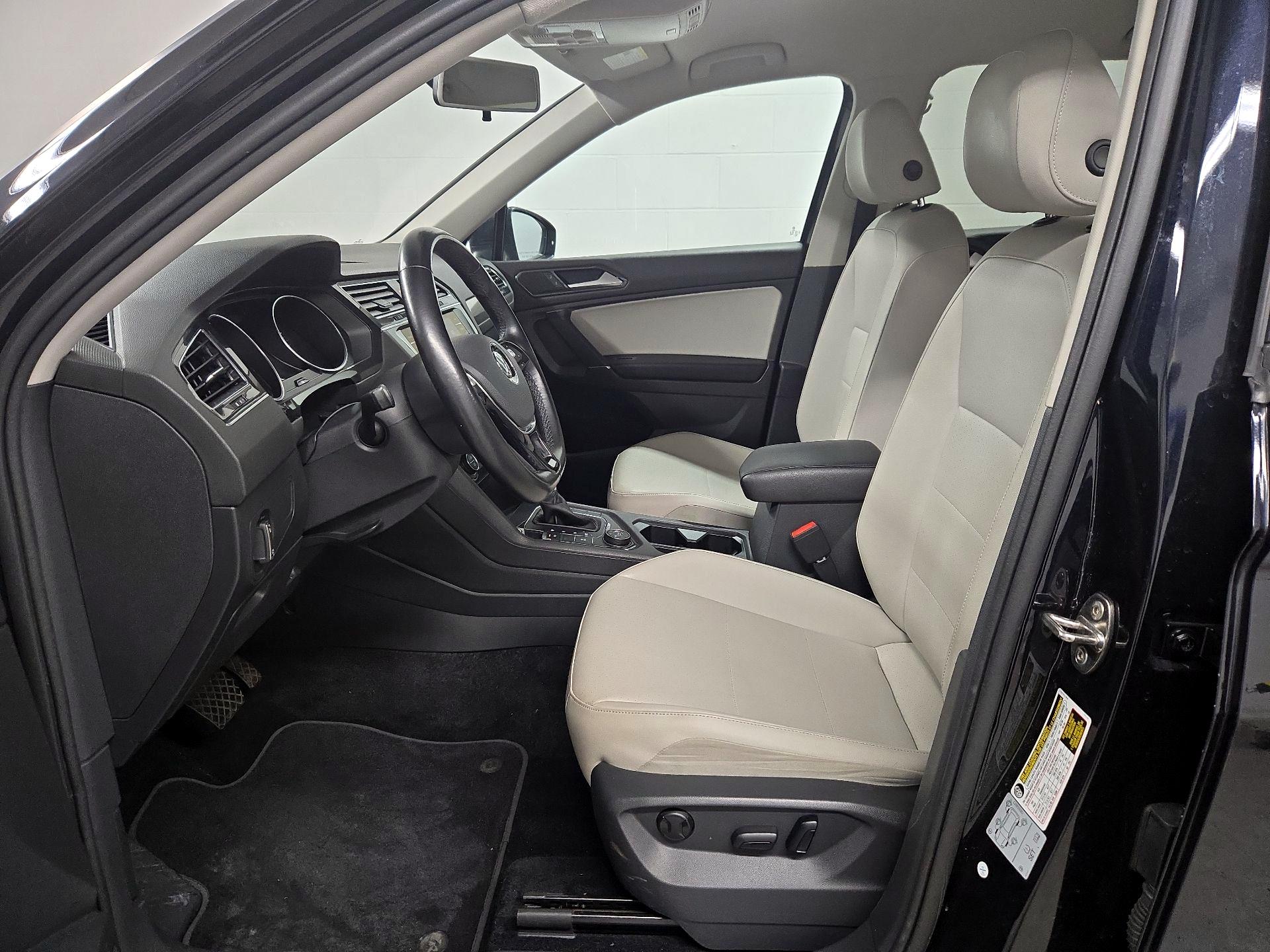 Thumbnail: 2018 Volkswagen Tiguan - 11