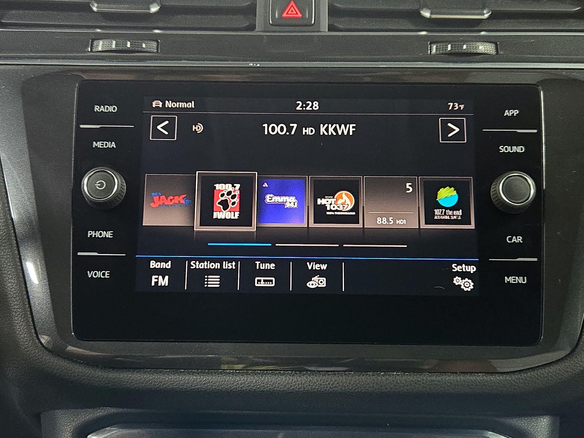 Thumbnail: 2018 Volkswagen Tiguan - 15