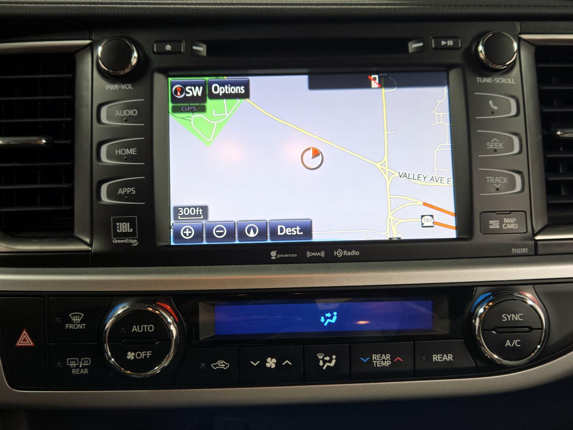 Thumbnail: 2019 Toyota Highlander - 14