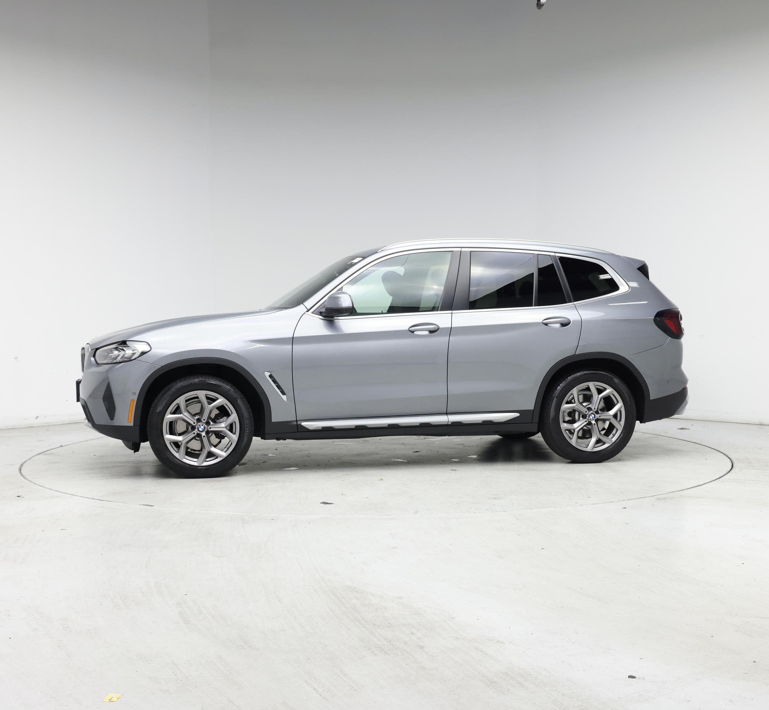 Thumbnail: 2023 BMW X3 - 3