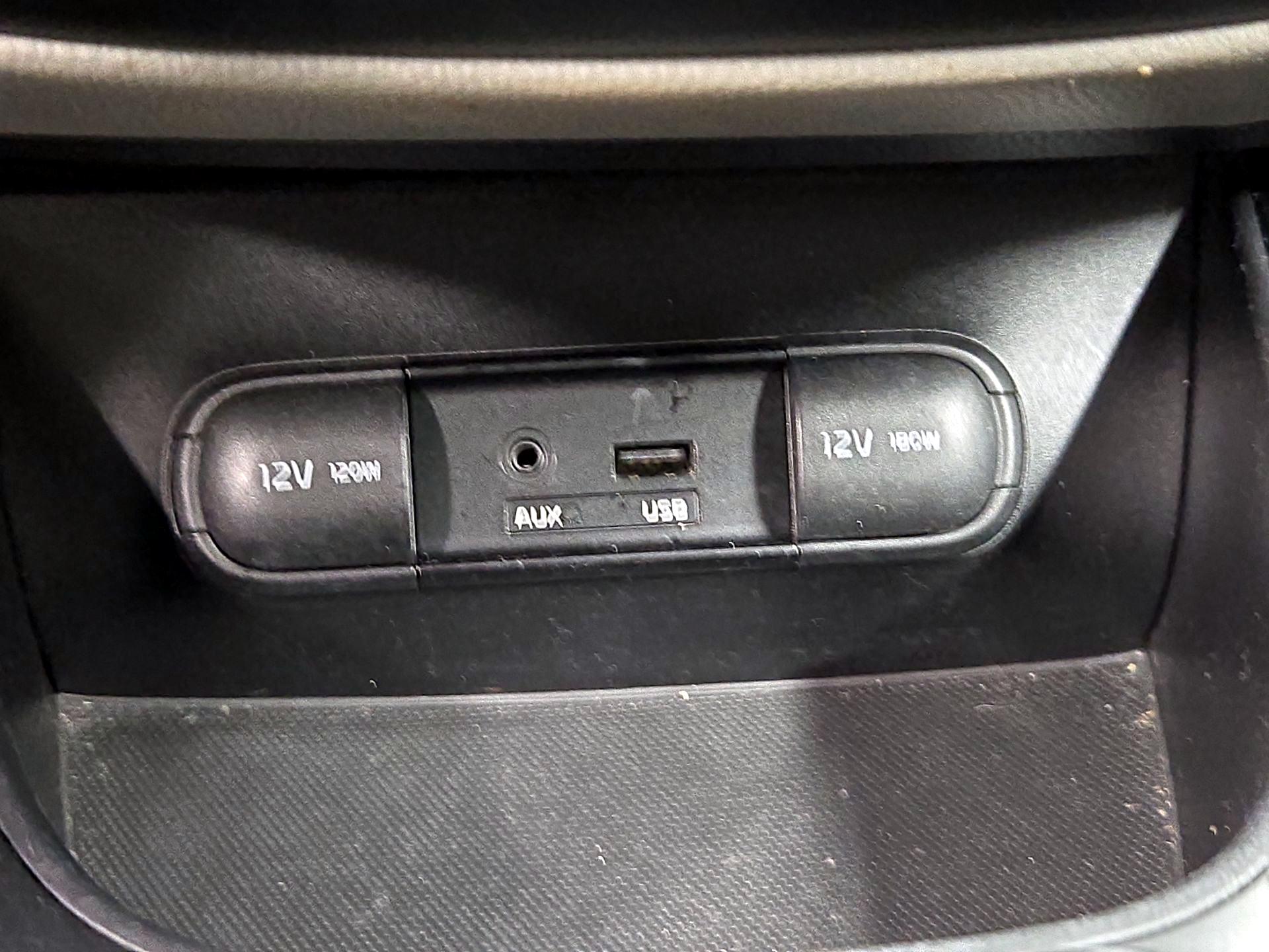 Thumbnail: 2014 Kia Soul - 17
