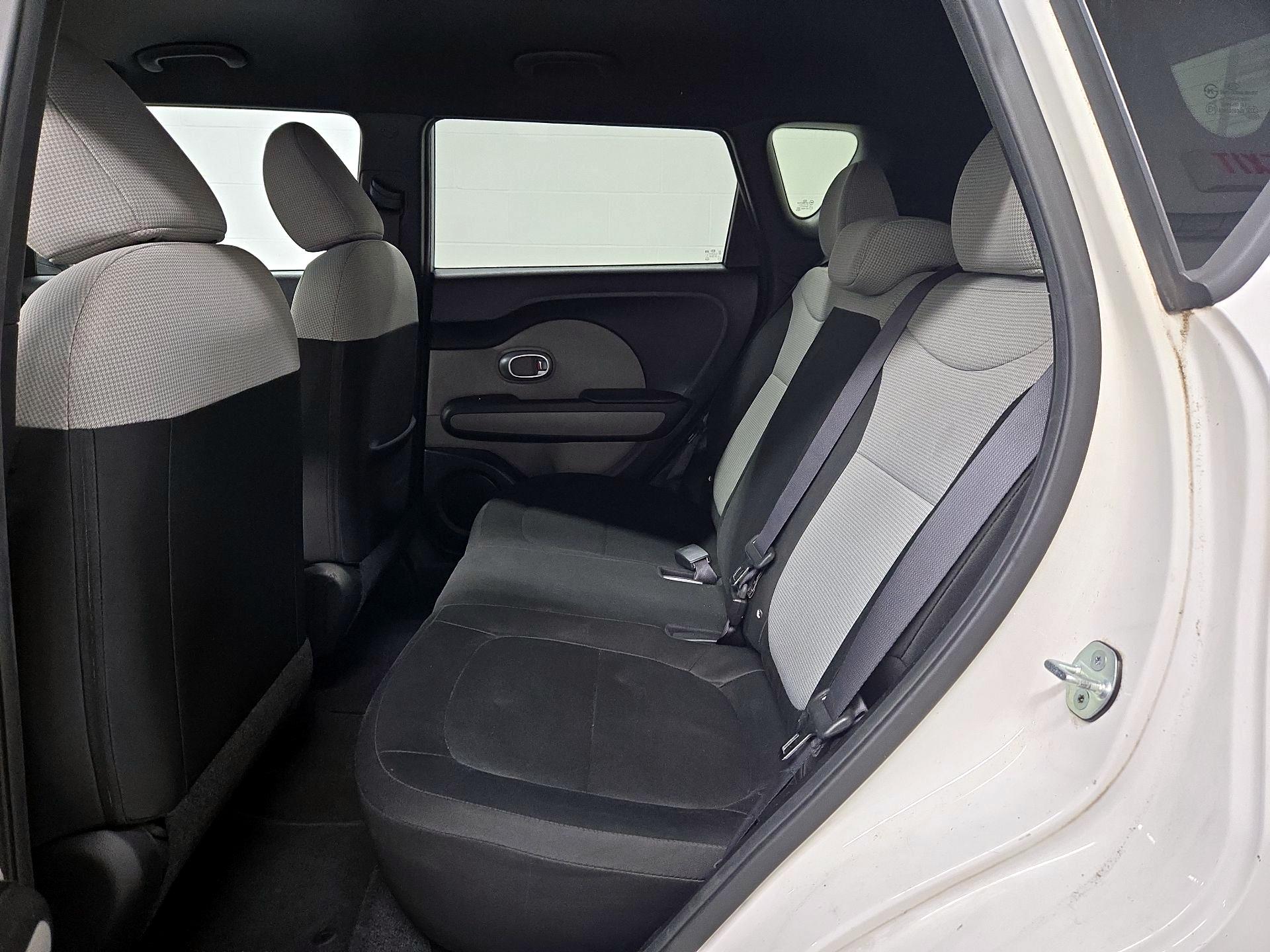 Thumbnail: 2014 Kia Soul - 18