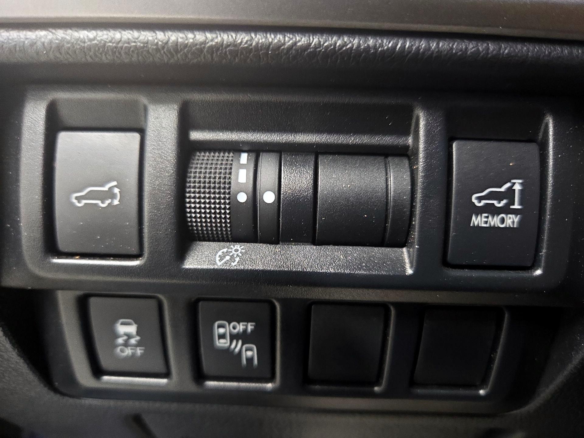 Thumbnail: 2016 Subaru Outback - 13