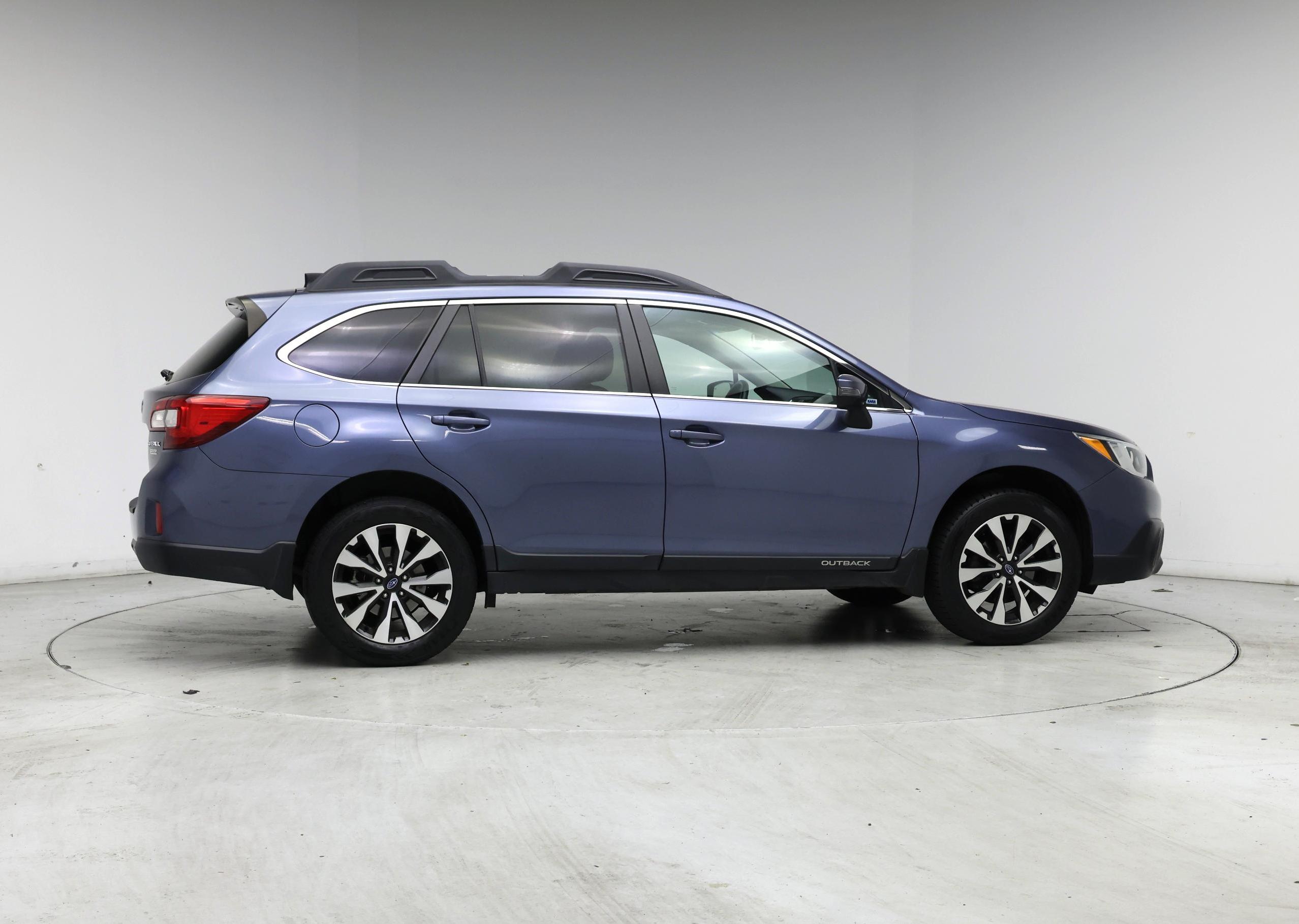 Thumbnail: 2016 Subaru Outback - 7