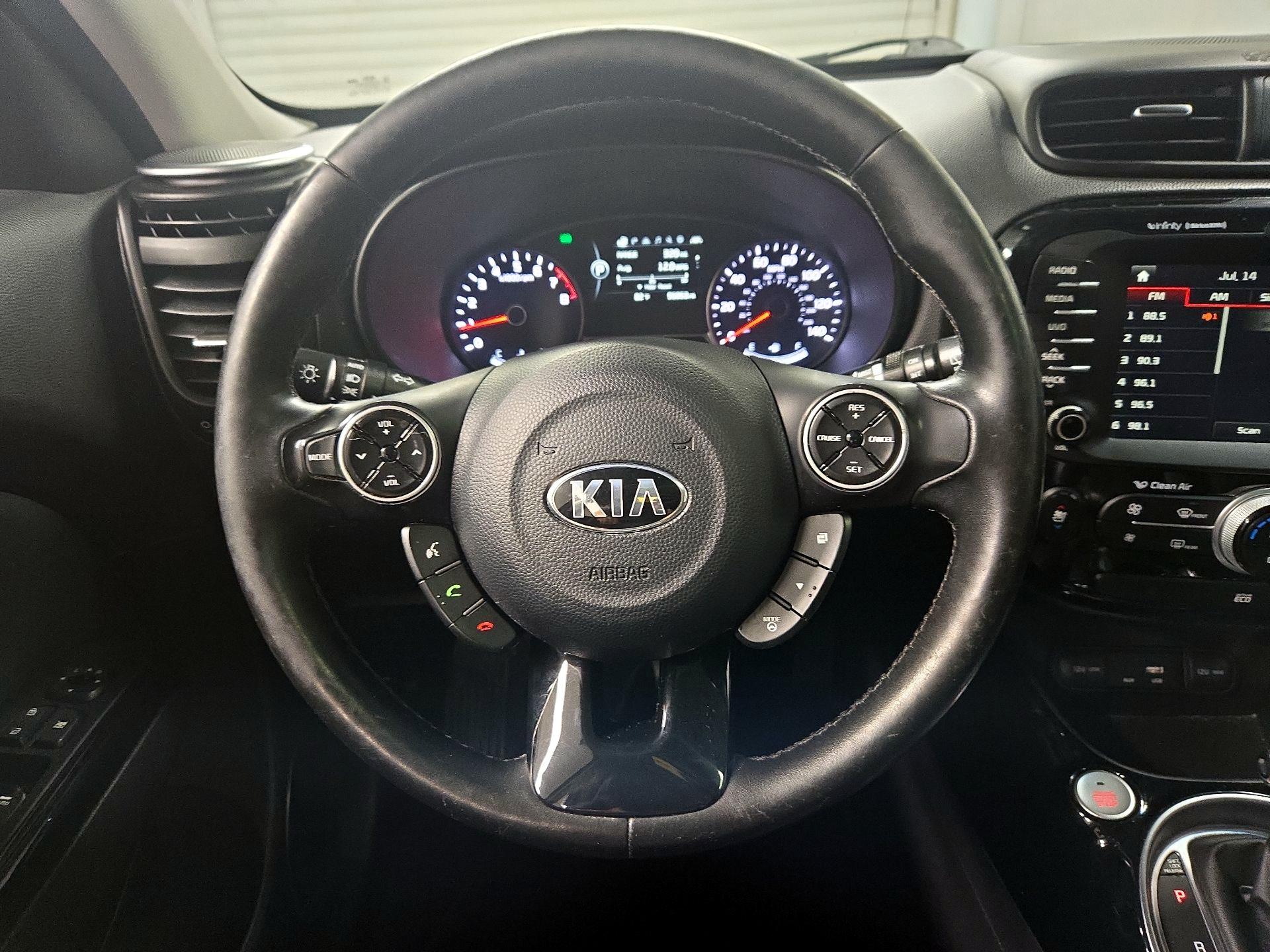 Thumbnail: 2016 Kia Soul - 10