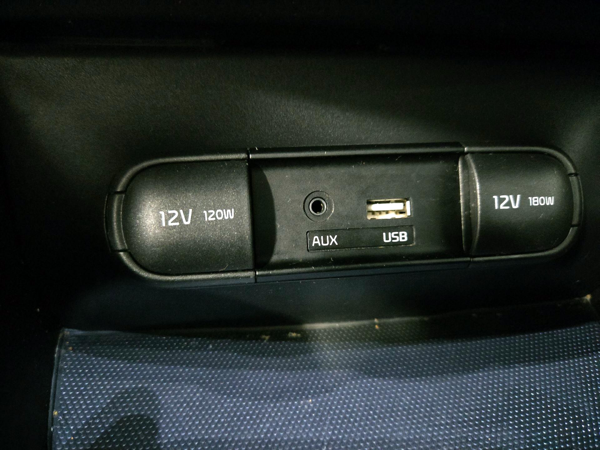 Thumbnail: 2016 Kia Soul - 18