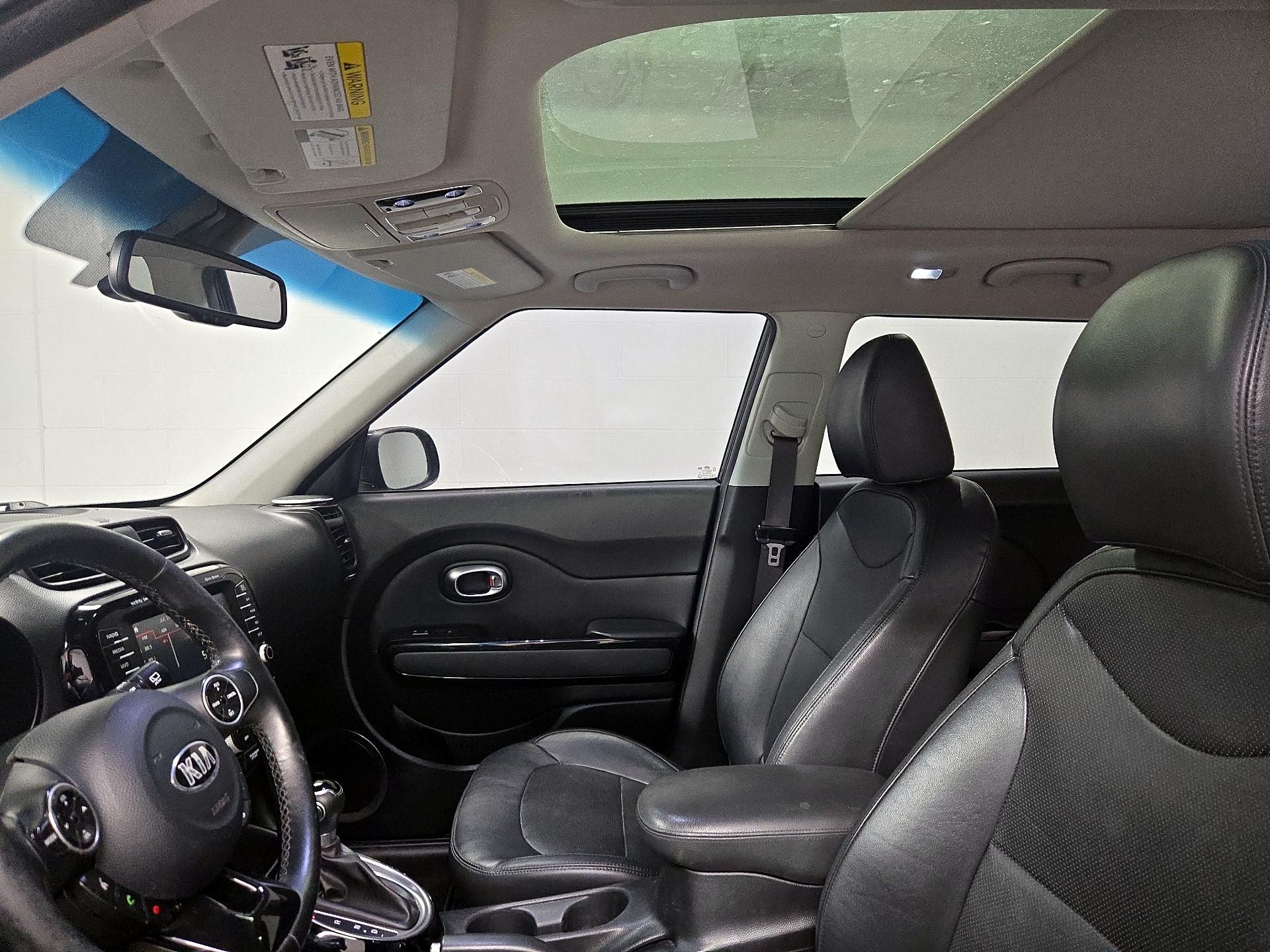 Thumbnail: 2016 Kia Soul - 19