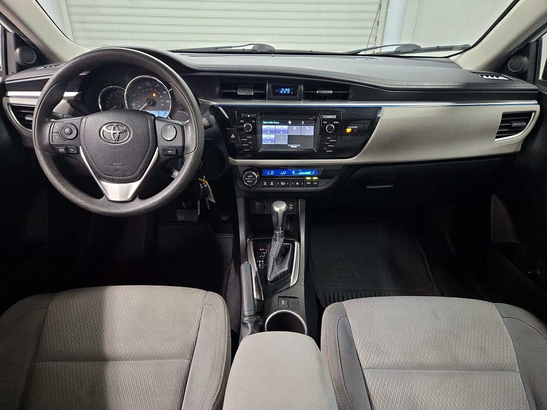 Thumbnail: 2014 Toyota Corolla - 9