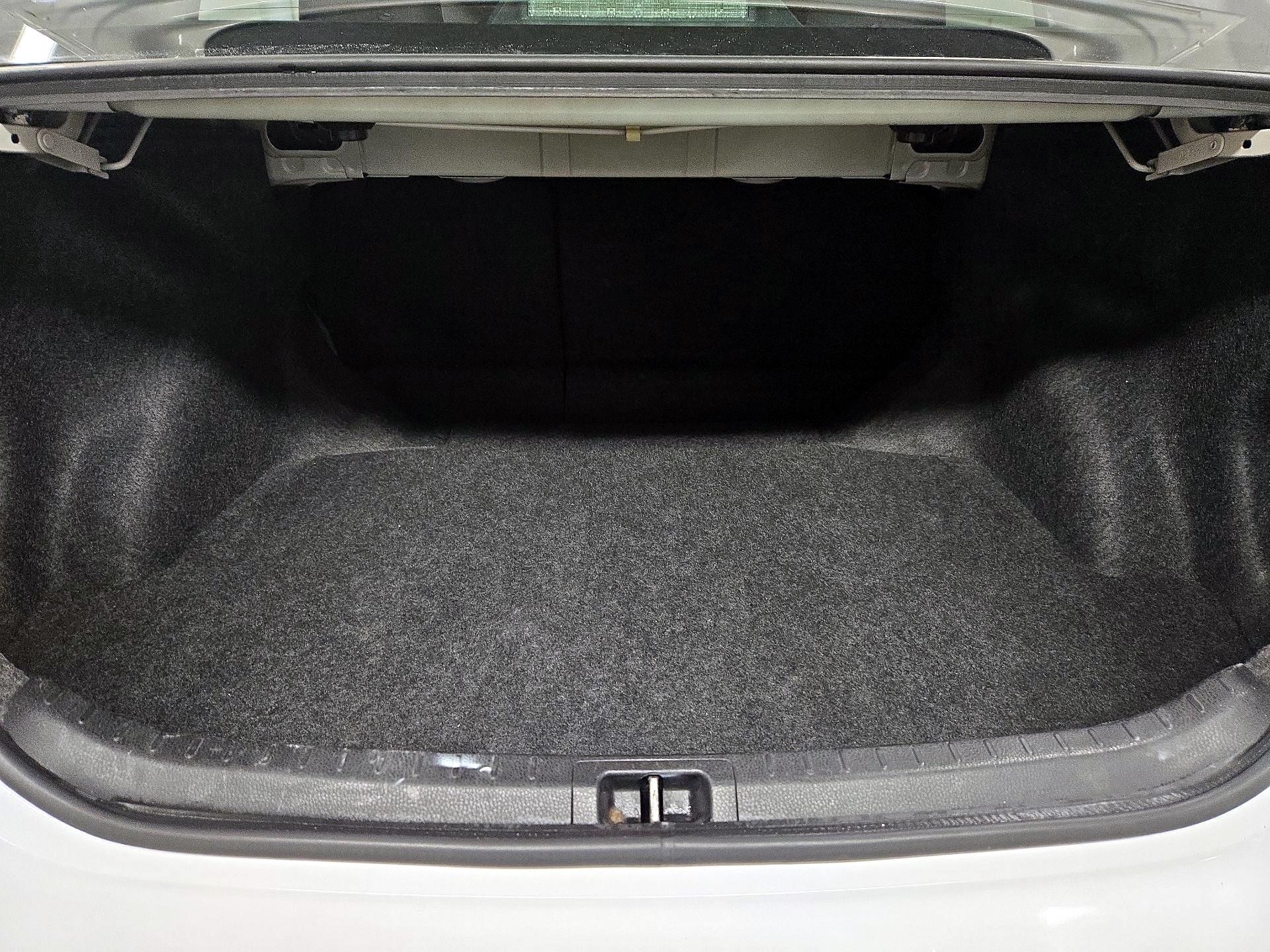 Thumbnail: 2014 Toyota Corolla - 20