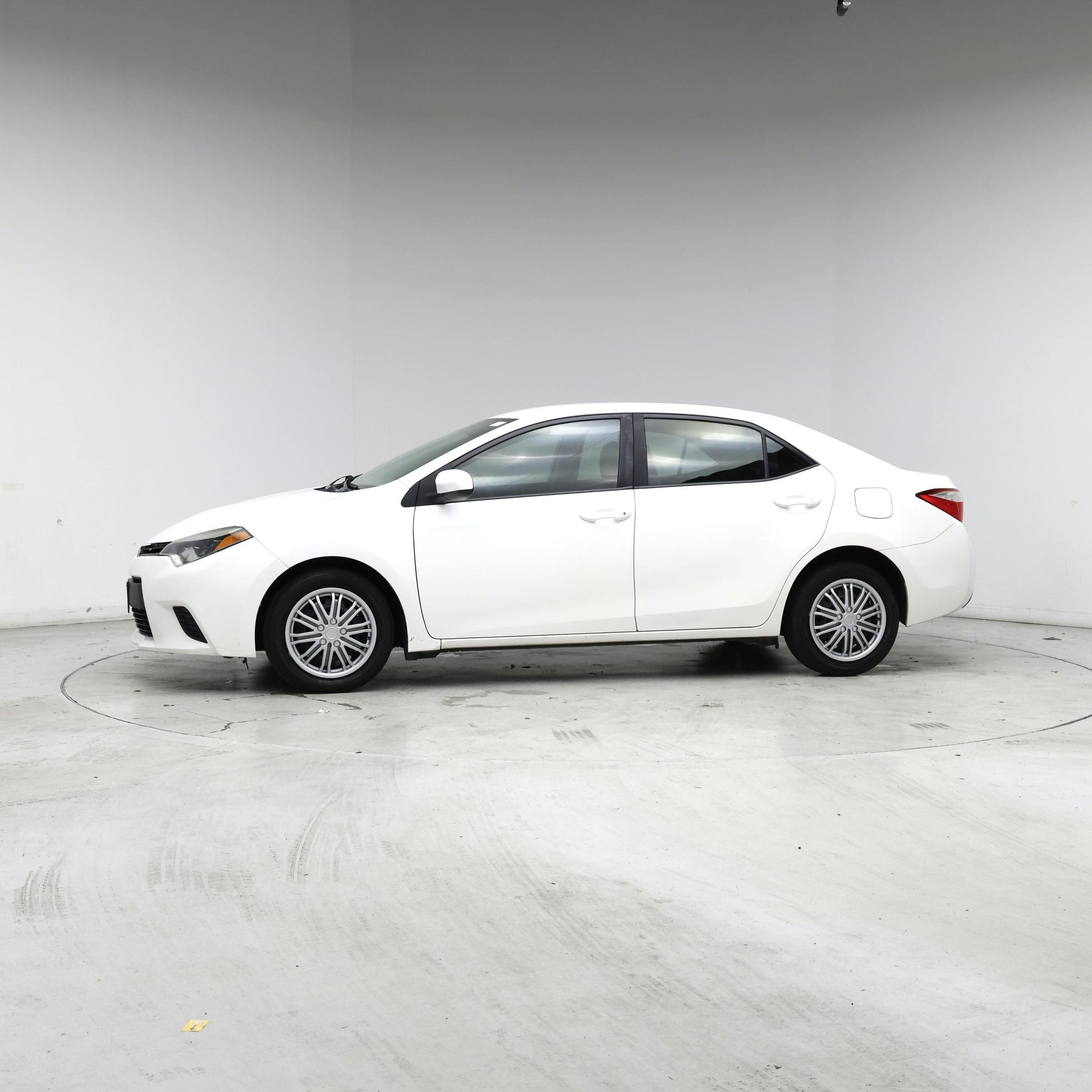 Thumbnail: 2014 Toyota Corolla - 3