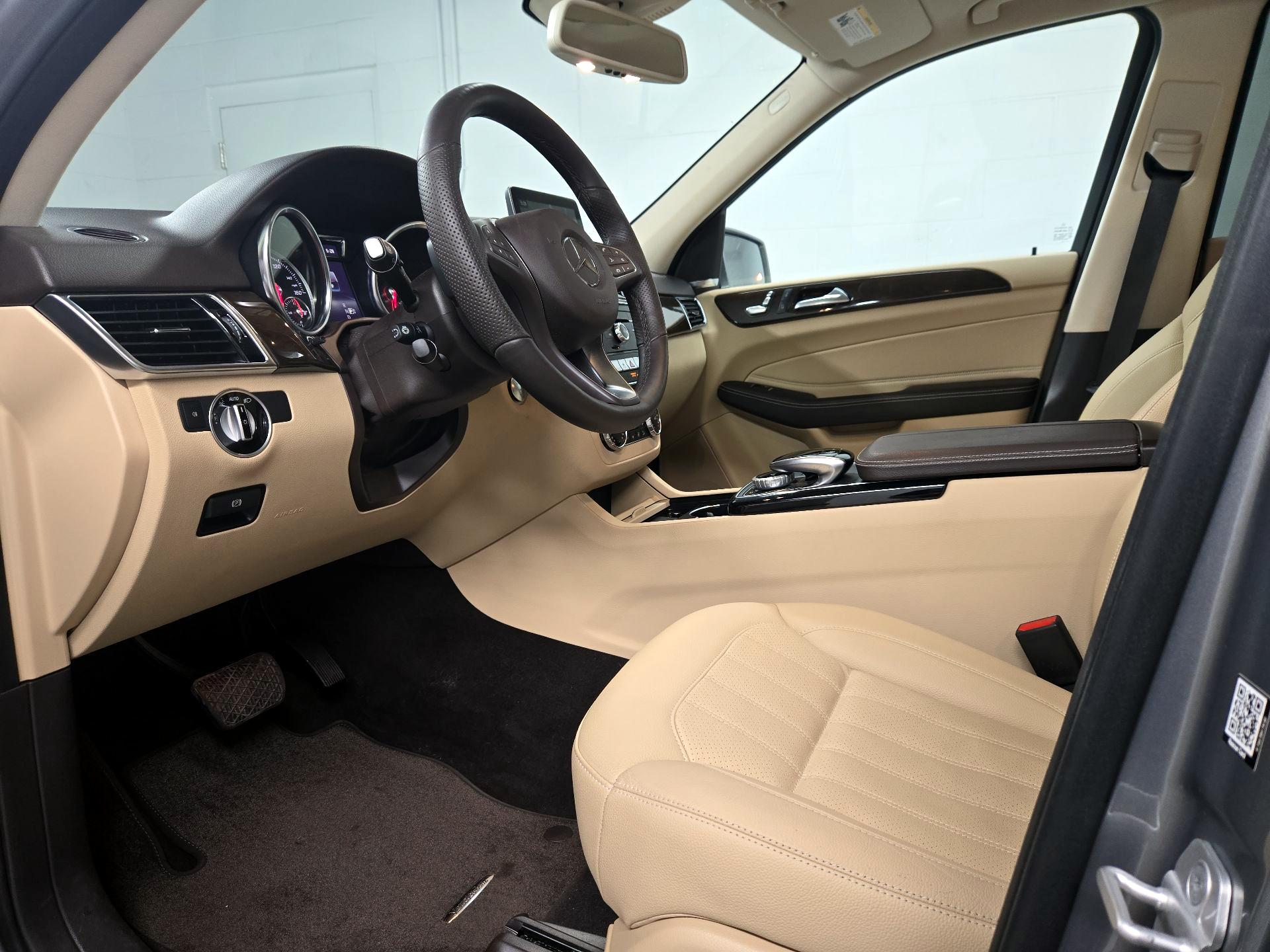 Thumbnail: 2016 Mercedes-Benz GLE - 11