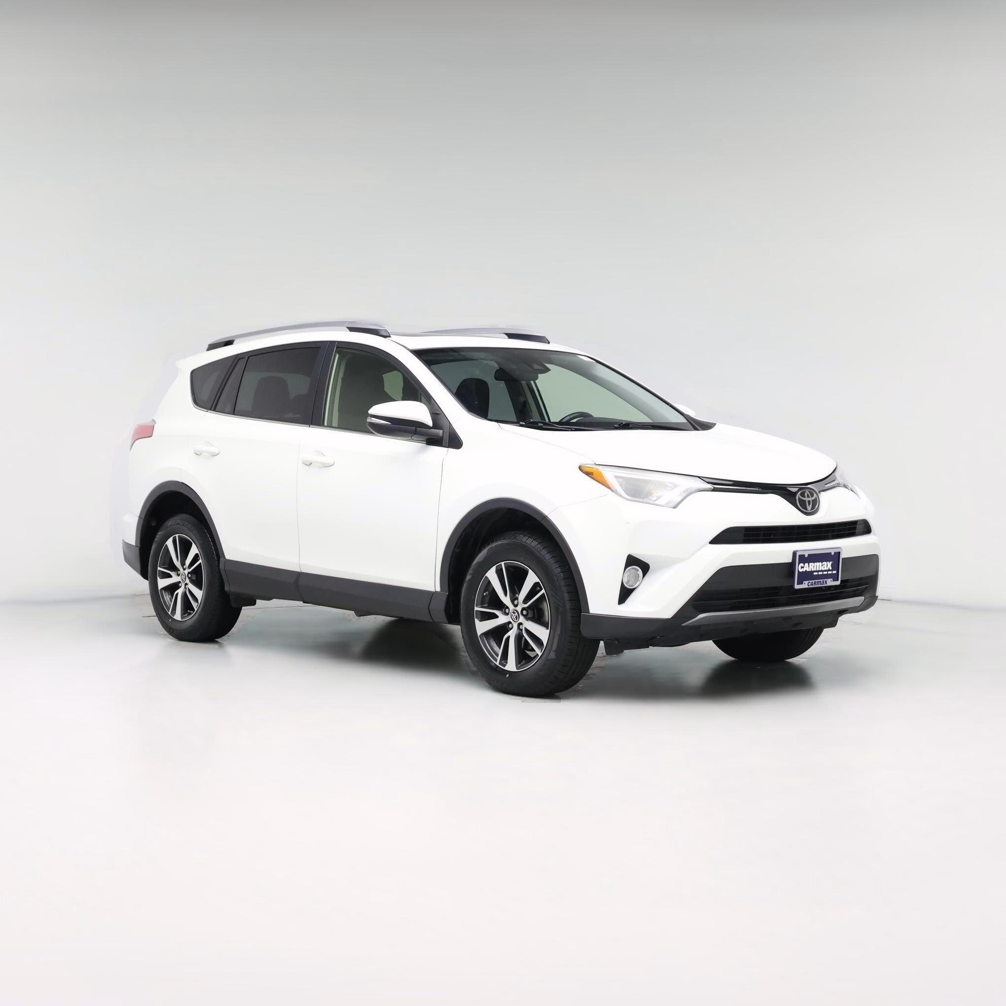 Thumbnail: 2018 Toyota RAV4 - 1