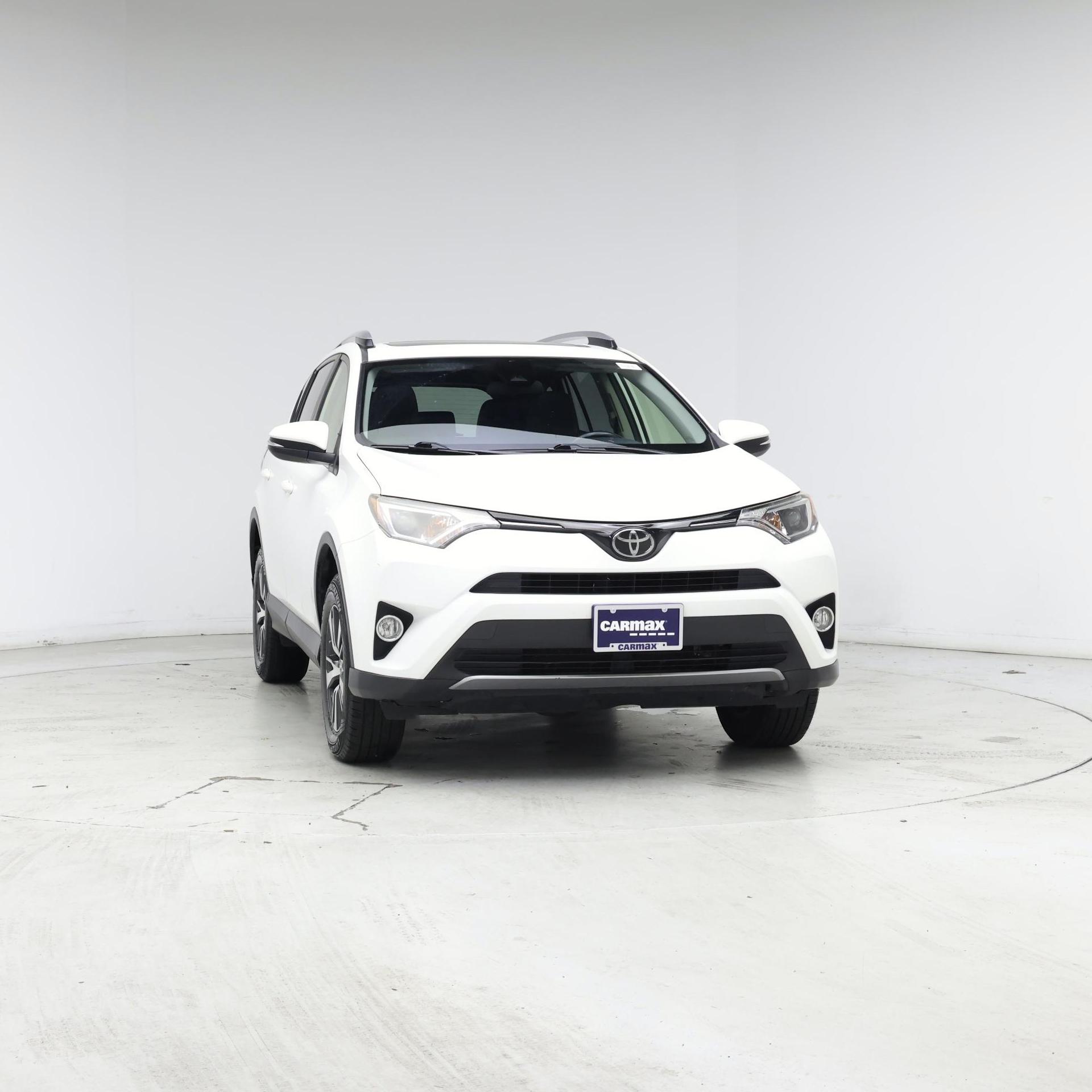 Thumbnail: 2018 Toyota RAV4 - 5