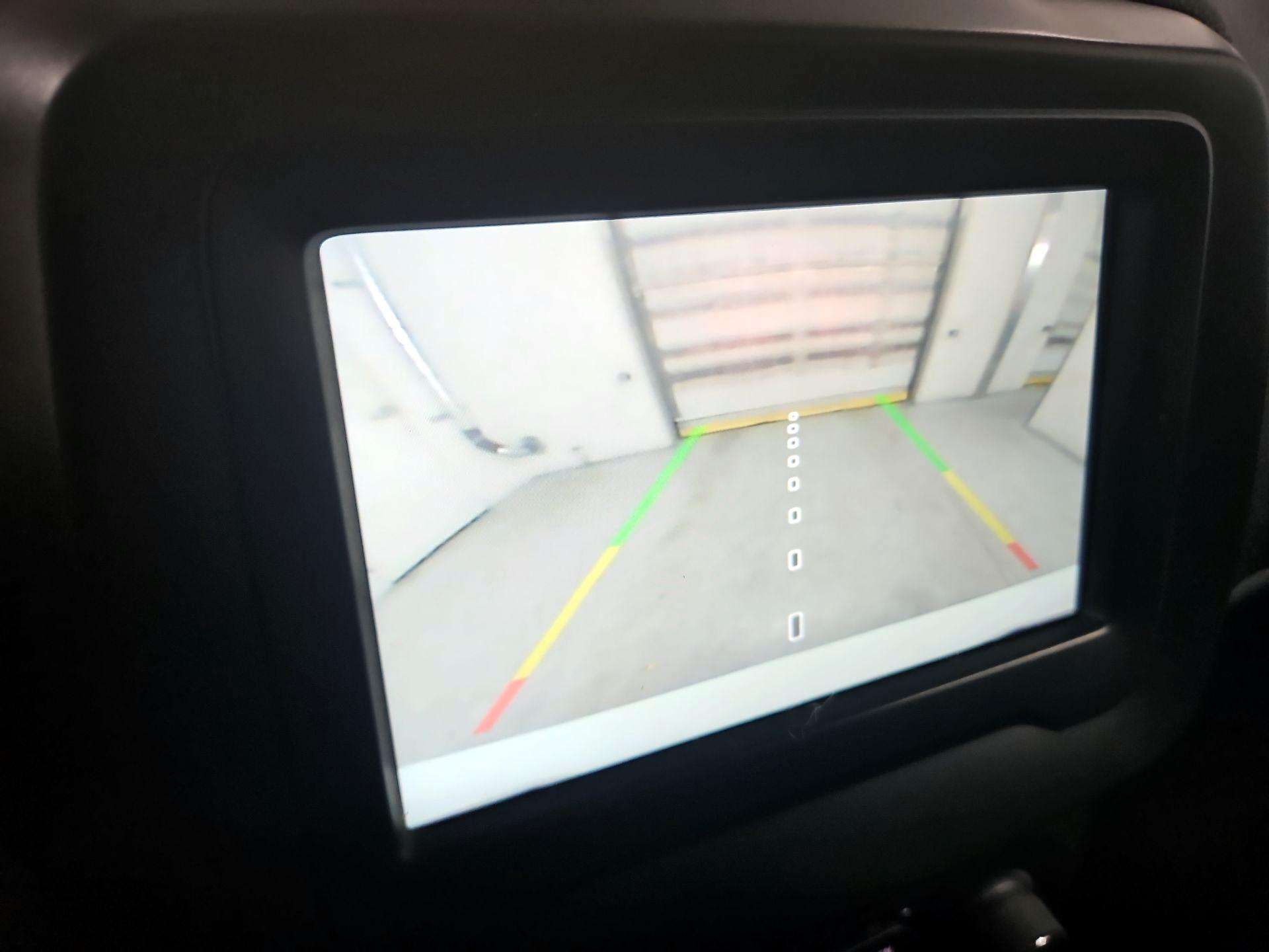 Thumbnail: 2019 Jeep Renegade - 15