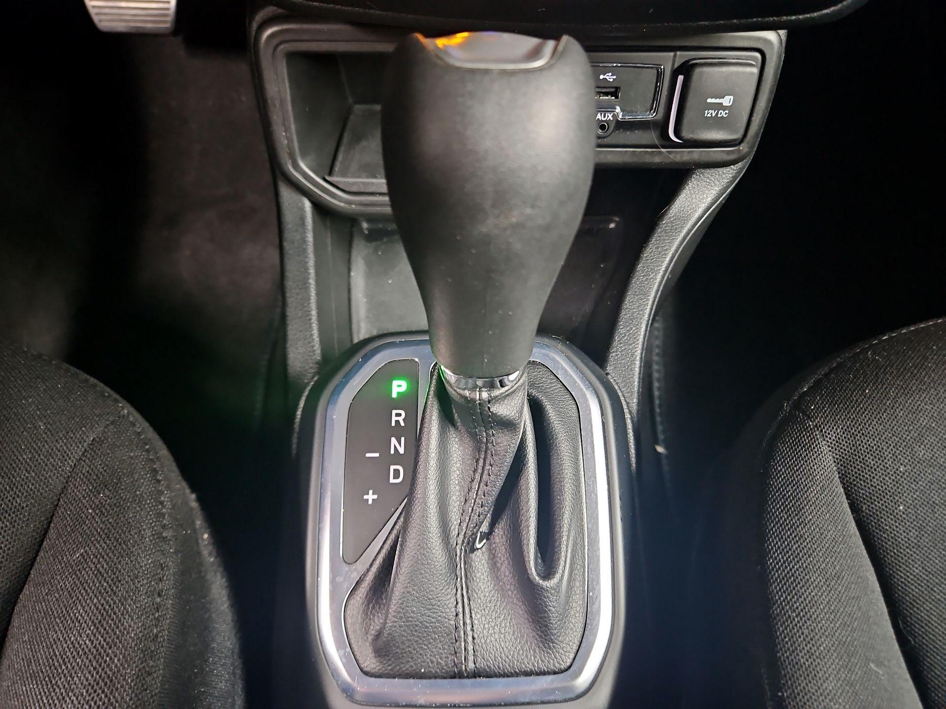 Thumbnail: 2019 Jeep Renegade - 18
