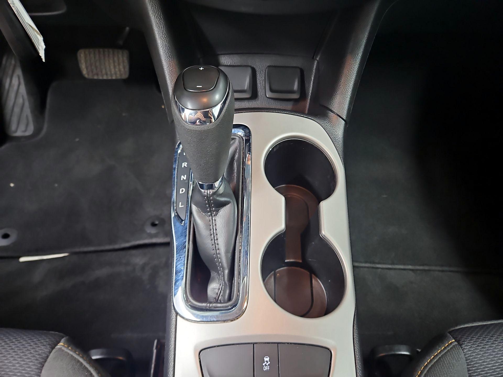 Thumbnail: 2018 Chevrolet Cruze - 17