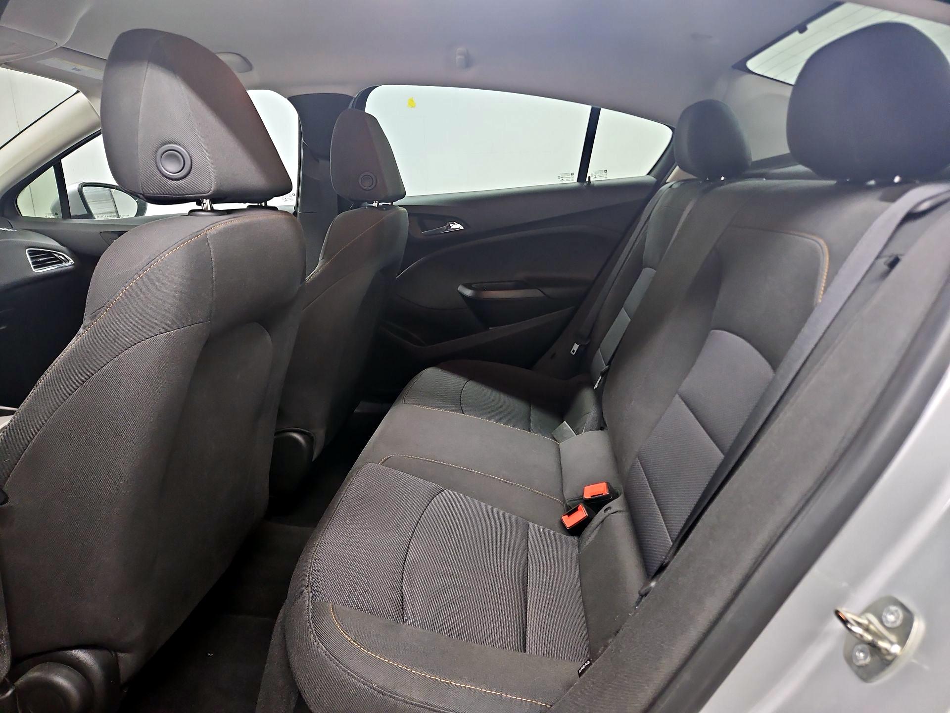 Thumbnail: 2018 Chevrolet Cruze - 19