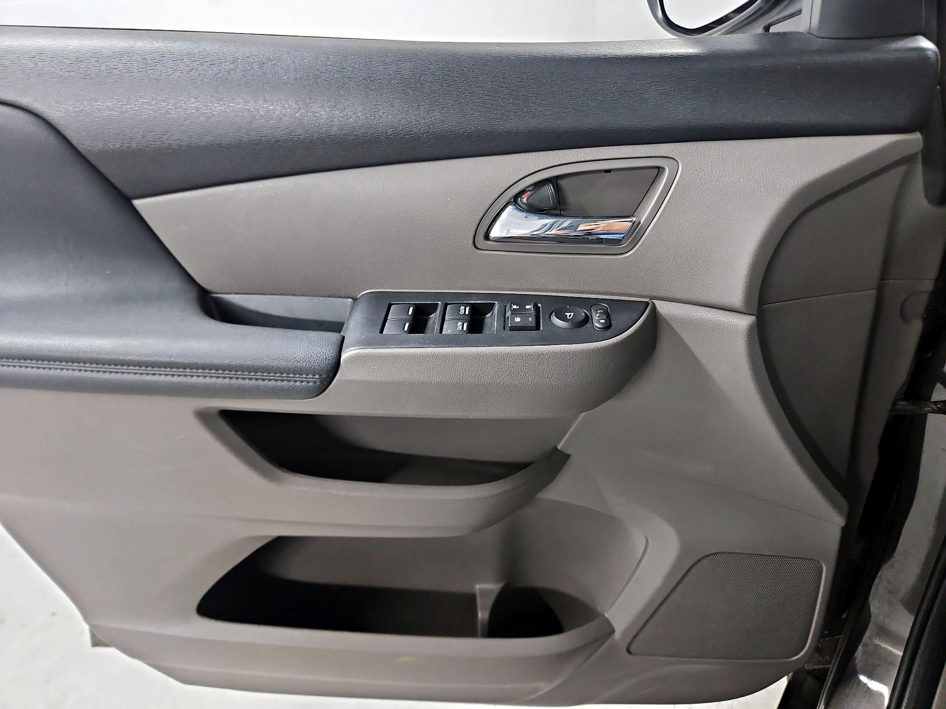 Thumbnail: 2015 Honda Odyssey - 12