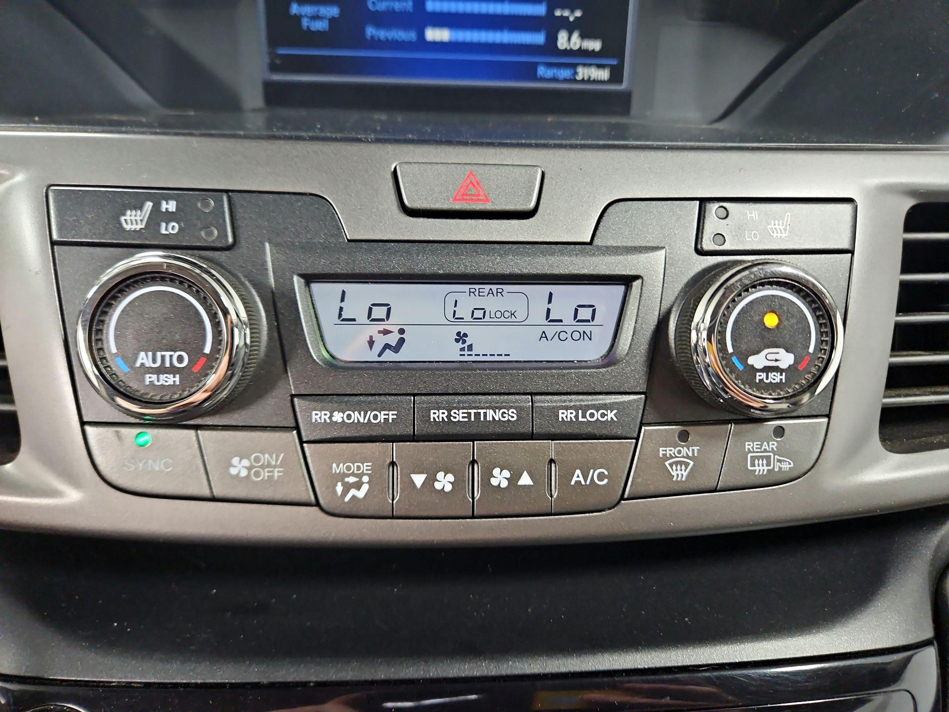 Thumbnail: 2015 Honda Odyssey - 16