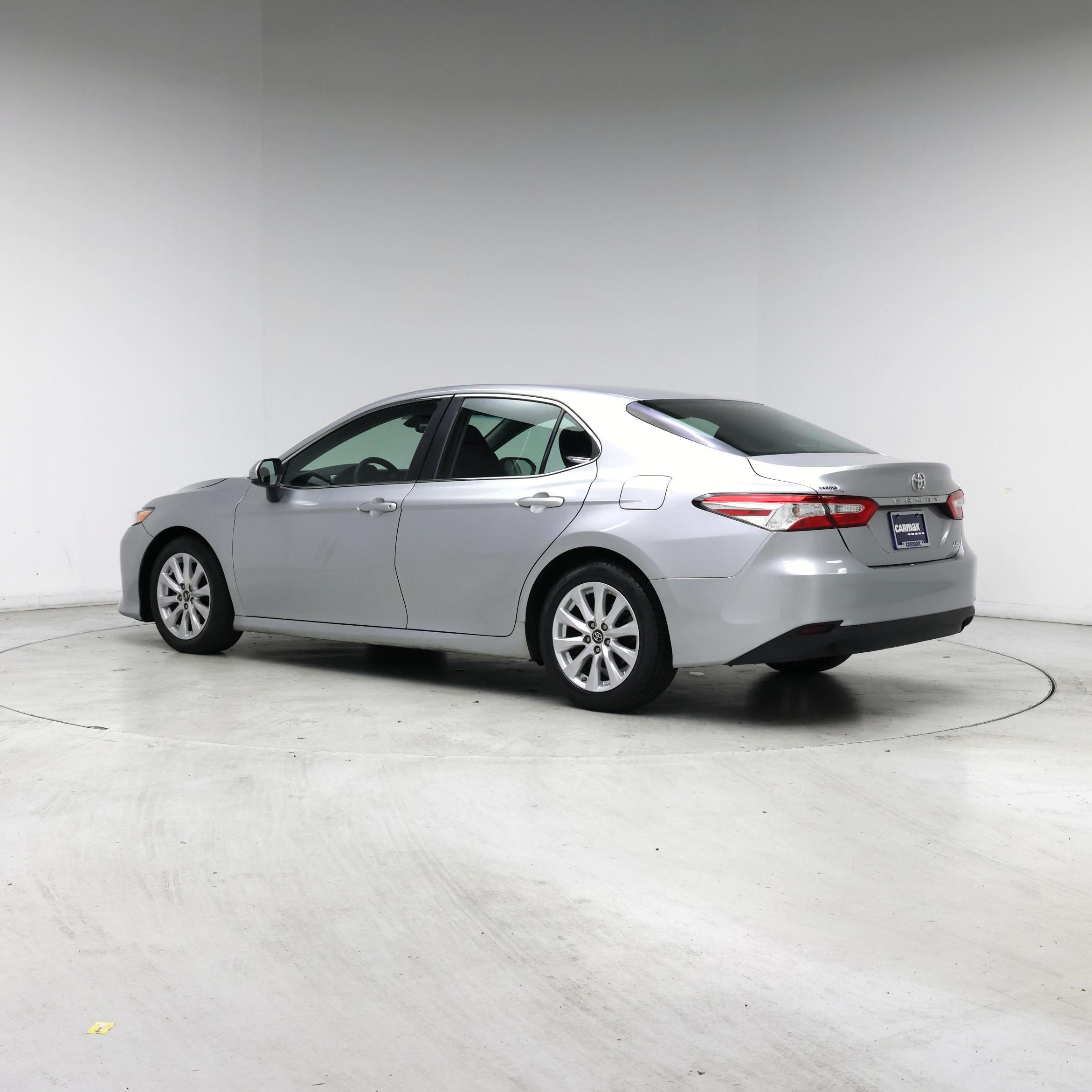 Thumbnail: 2018 Toyota Camry - 2