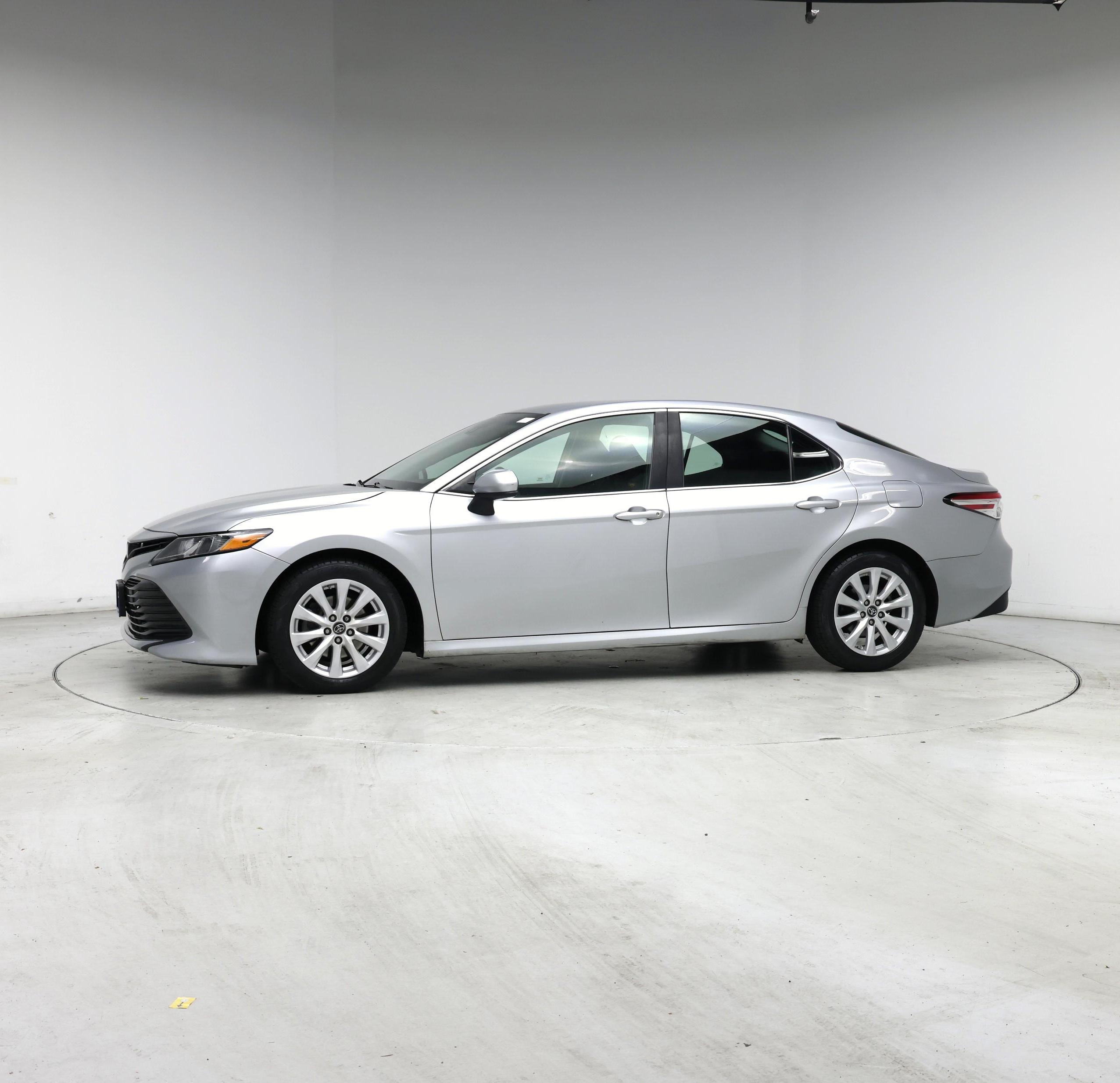 Thumbnail: 2018 Toyota Camry - 3