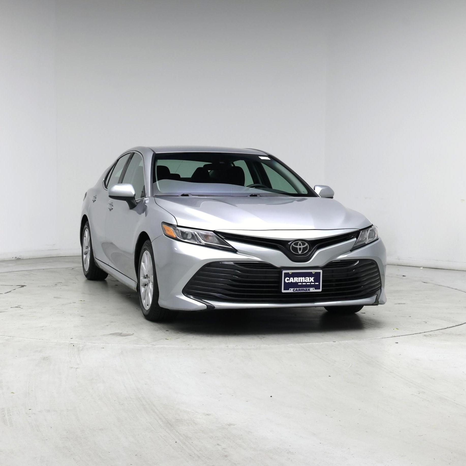 Thumbnail: 2018 Toyota Camry - 5