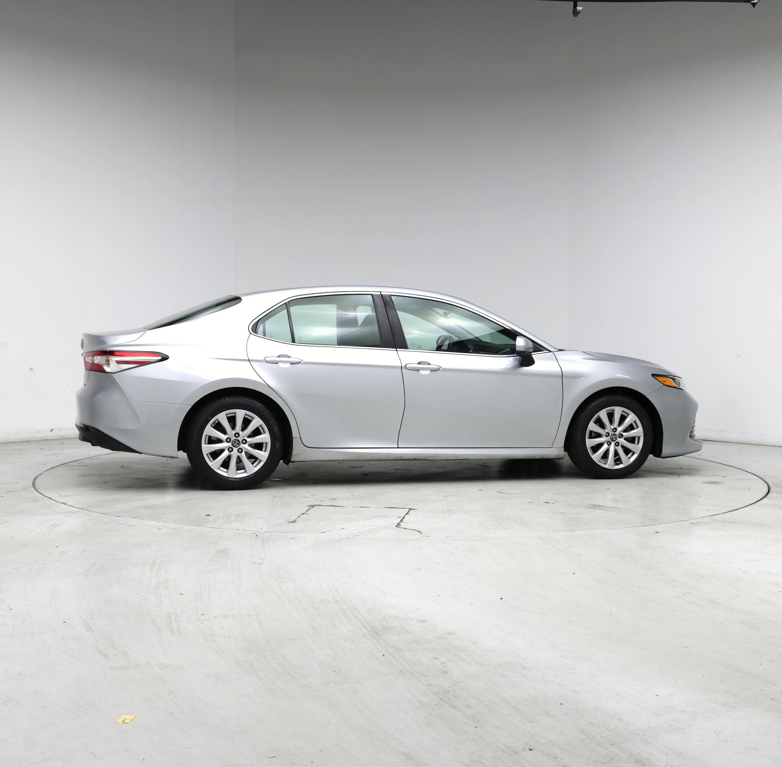 Thumbnail: 2018 Toyota Camry - 7