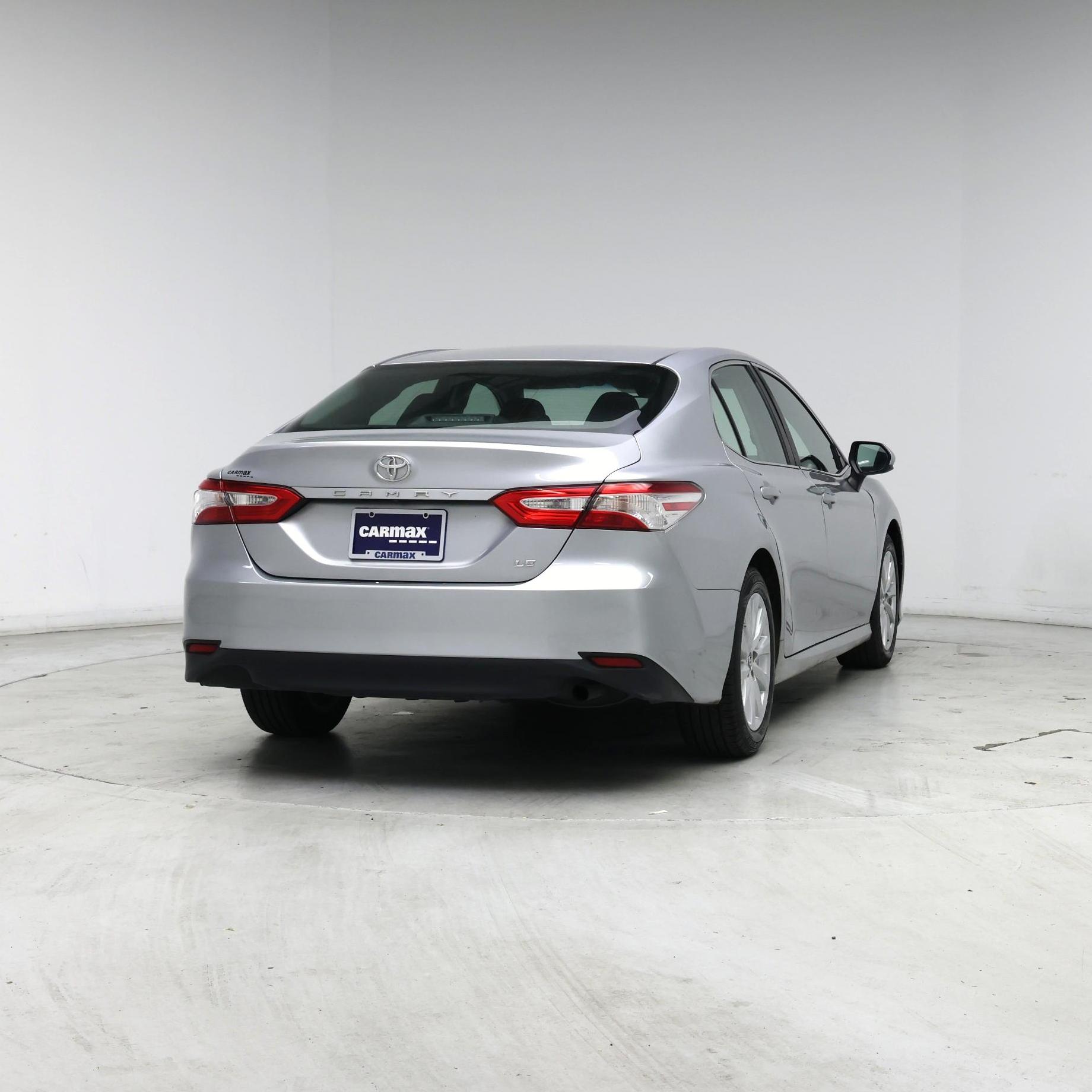 Thumbnail: 2018 Toyota Camry - 8