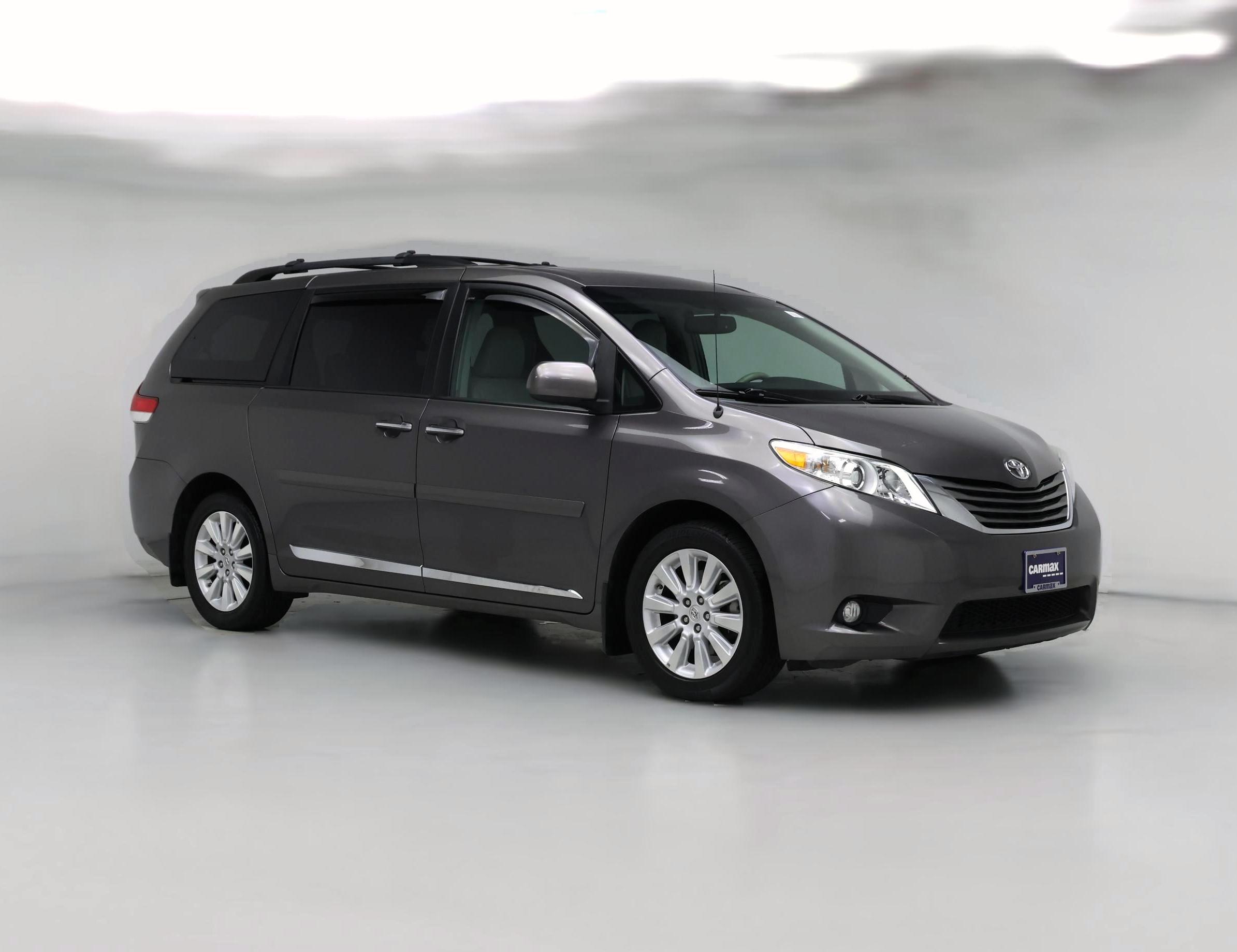 Thumbnail: 2013 Toyota Sienna - 1