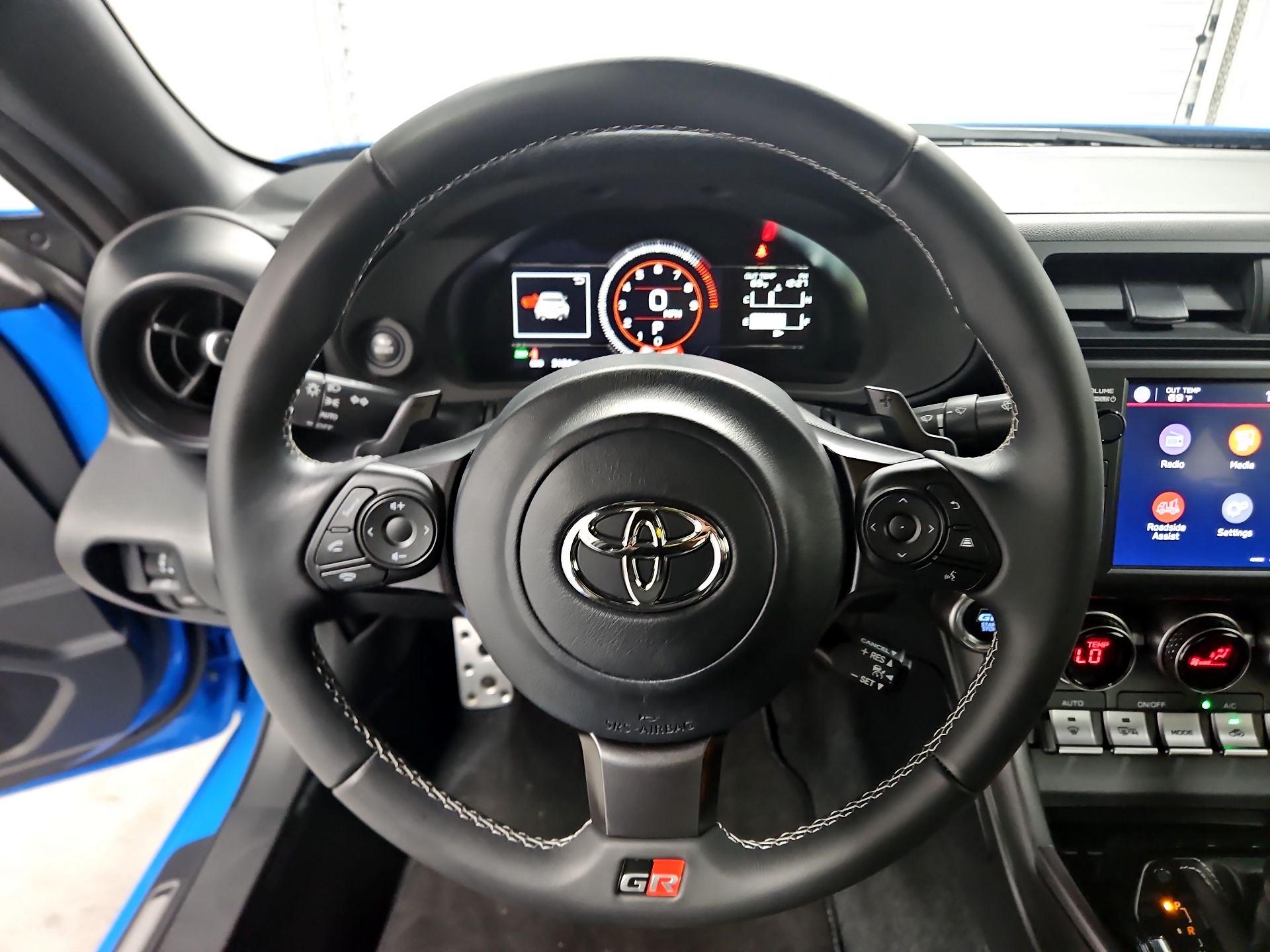 Thumbnail: 2024 Toyota GR86 - 10