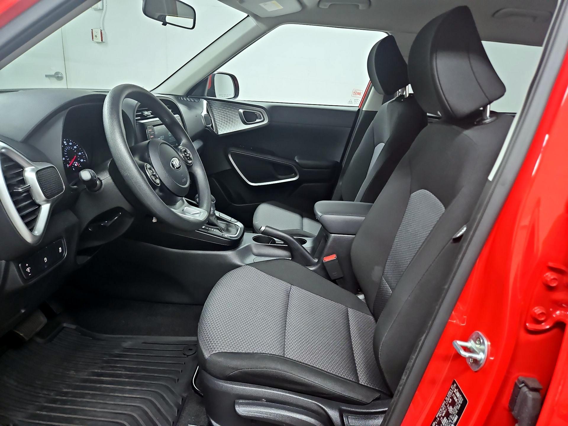 Thumbnail: 2020 Kia Soul - 11