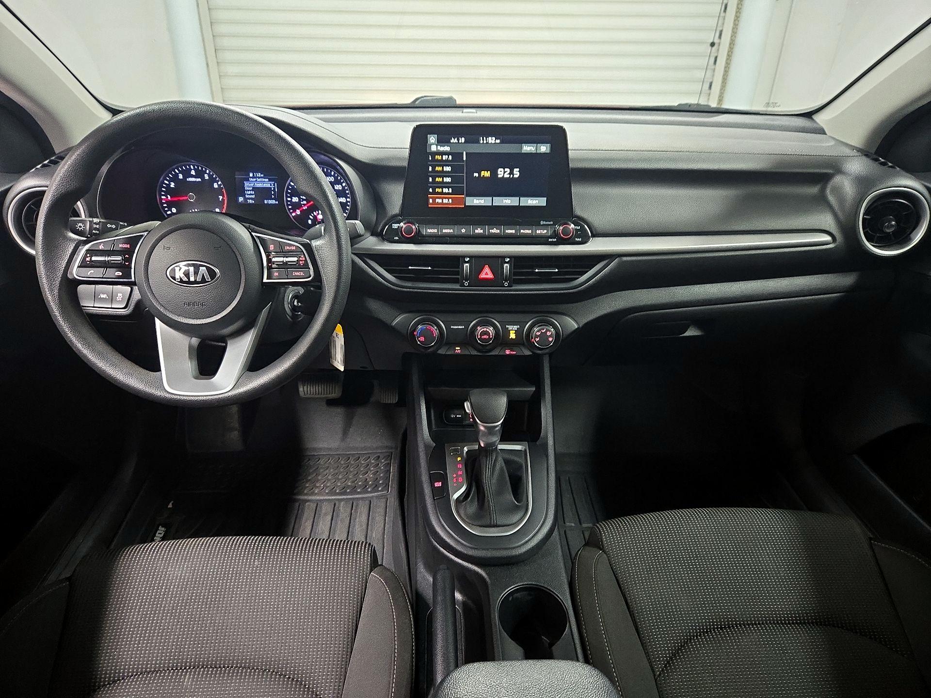 Thumbnail: 2020 Kia Forte - 9