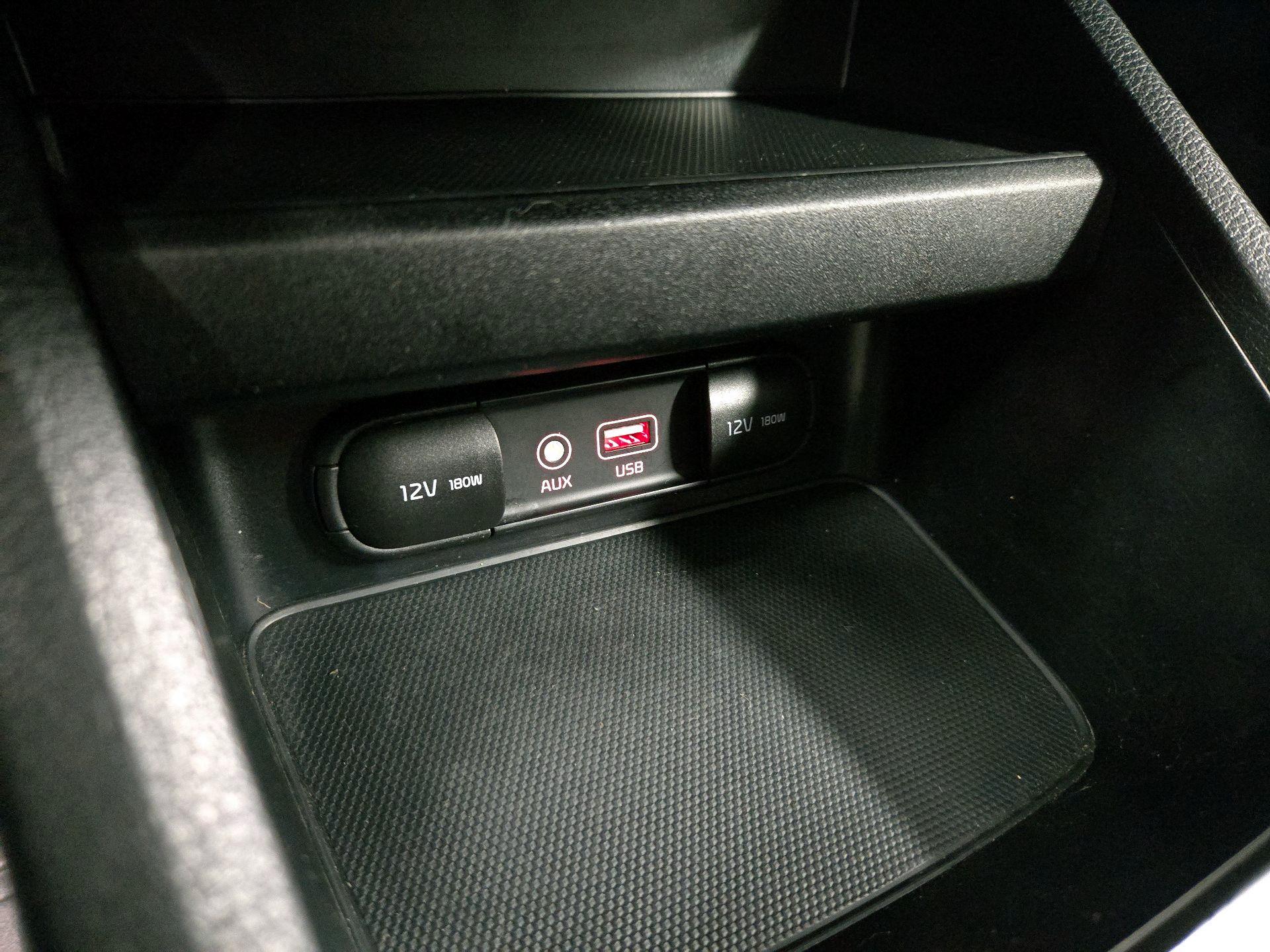 Thumbnail: 2020 Kia Forte - 18