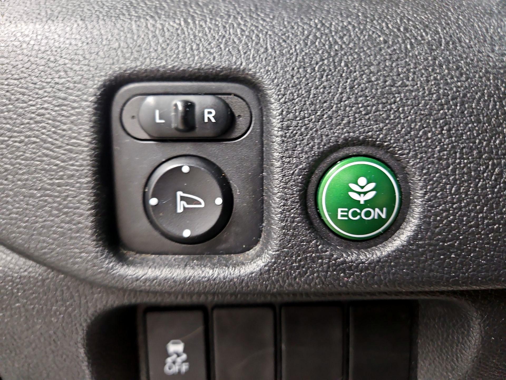 Thumbnail: 2016 Honda Pilot - 13