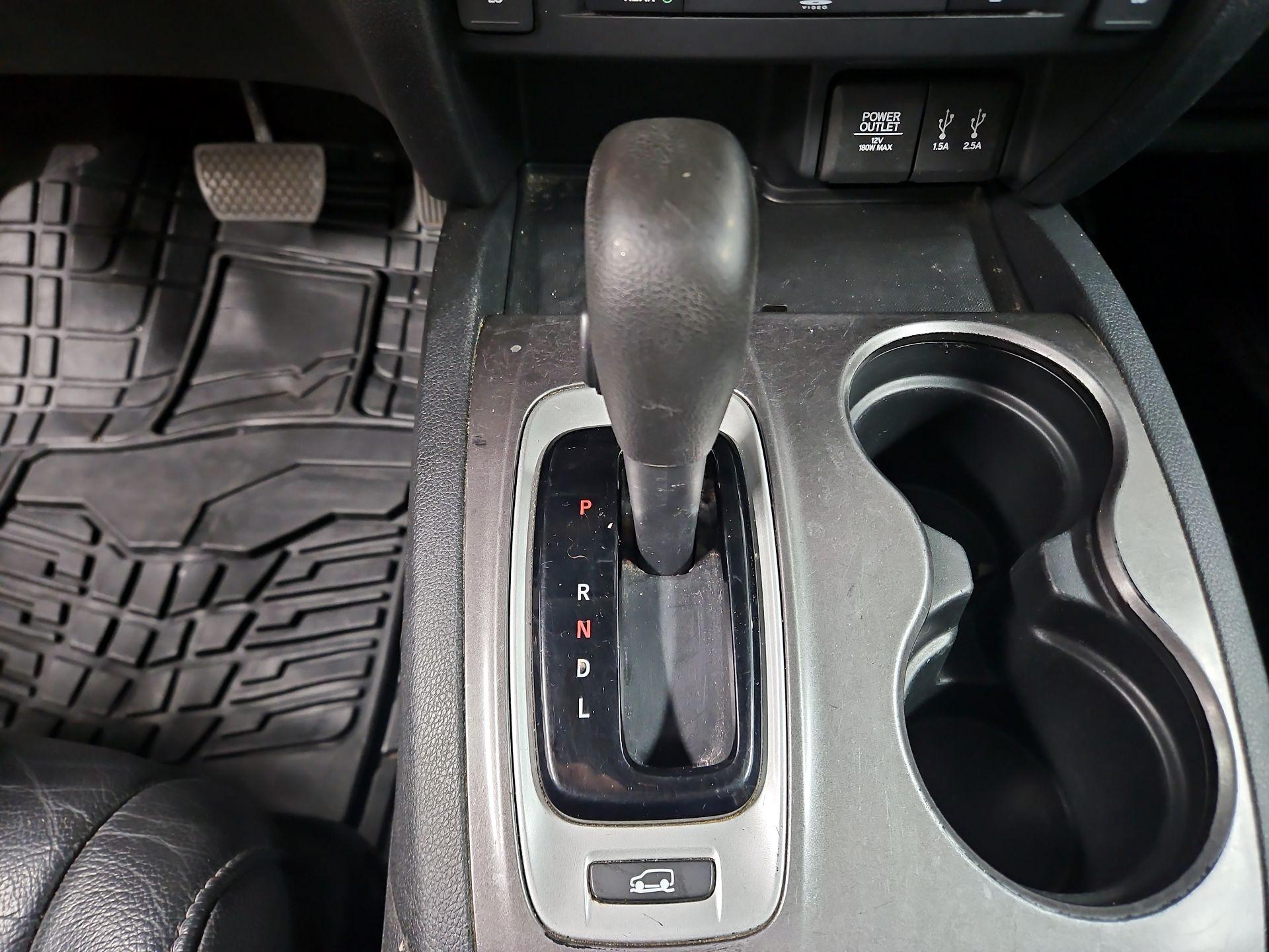 Thumbnail: 2016 Honda Pilot - 17