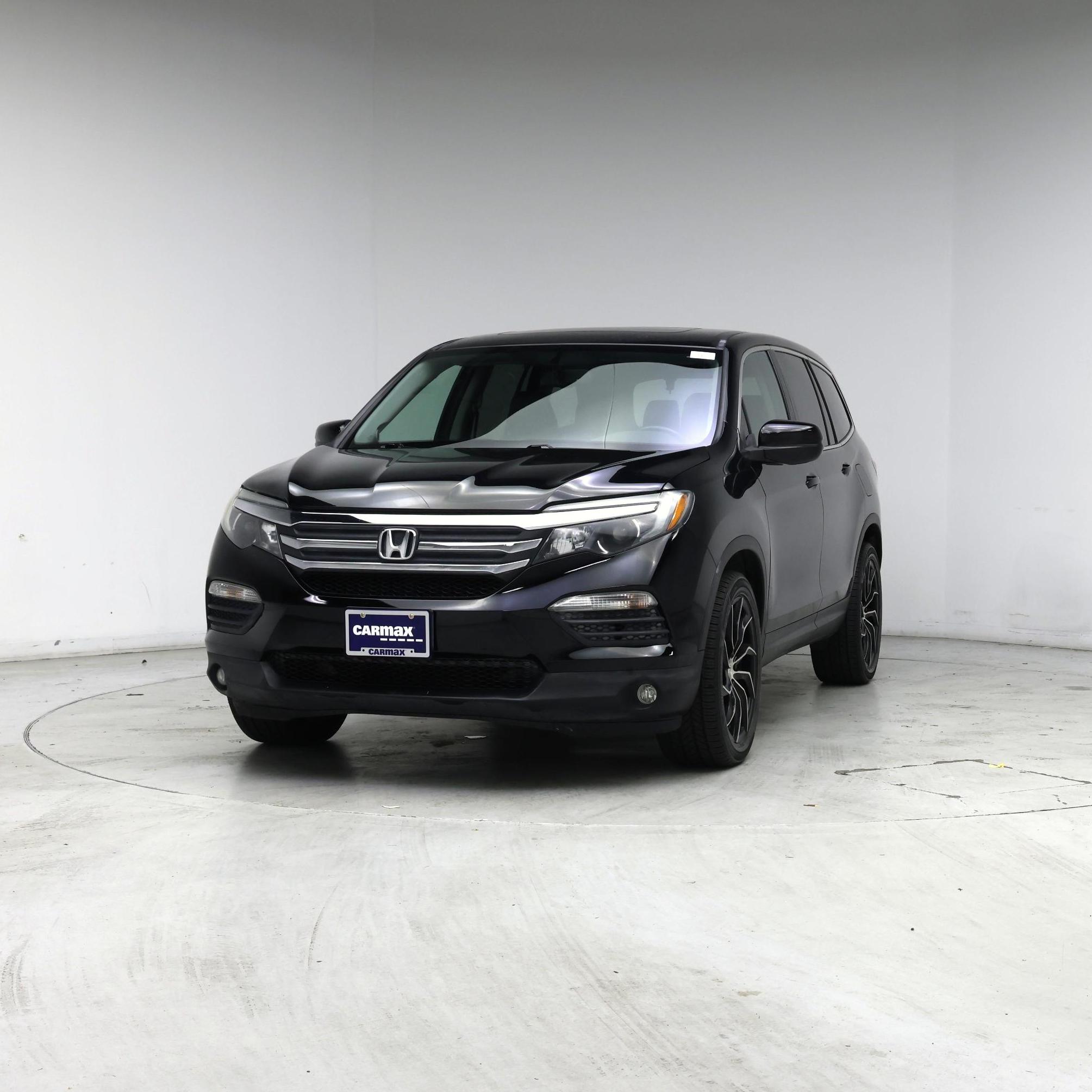 Thumbnail: 2016 Honda Pilot - 4