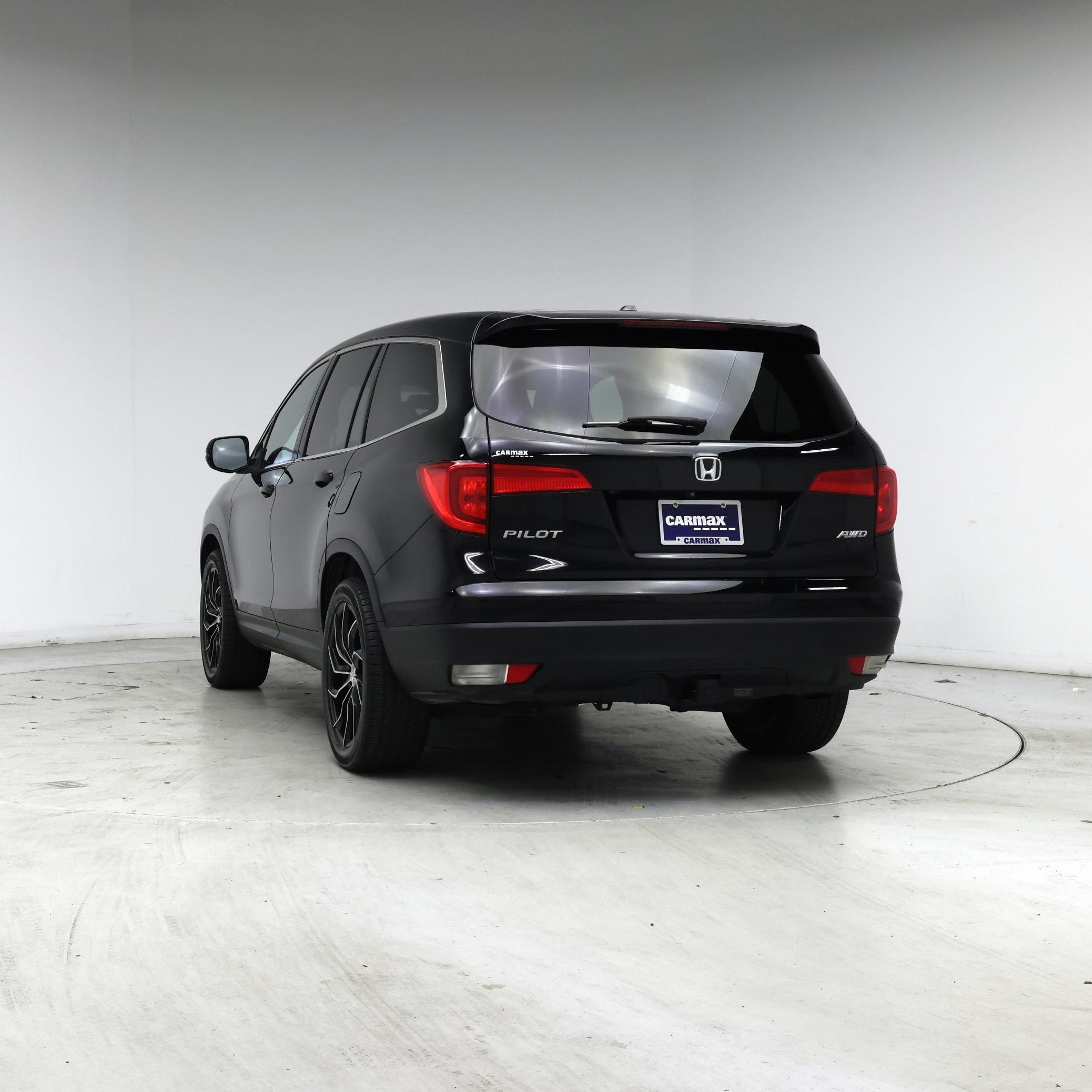 Thumbnail: 2016 Honda Pilot - 6