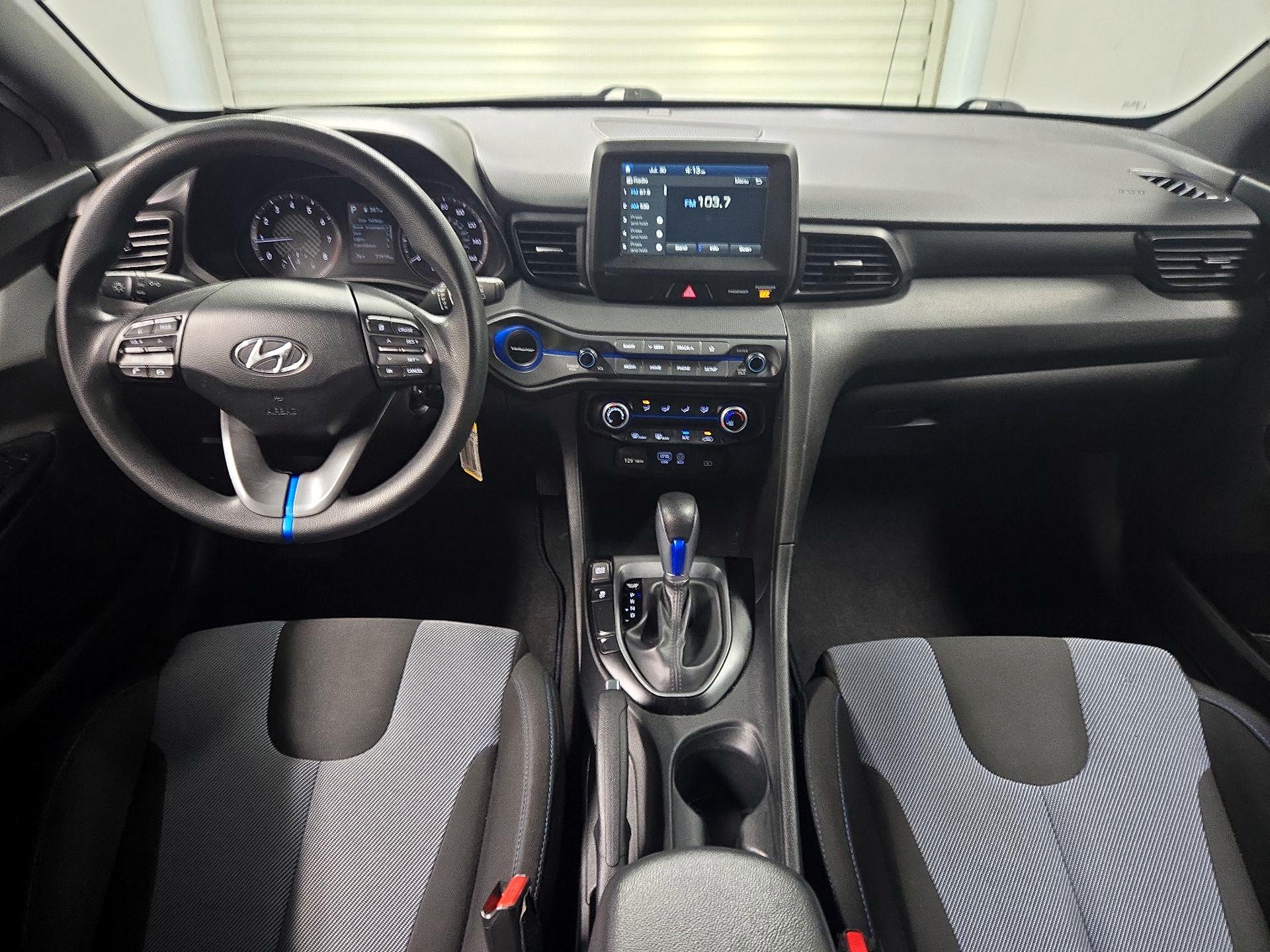 Thumbnail: 2019 Hyundai Veloster - 9