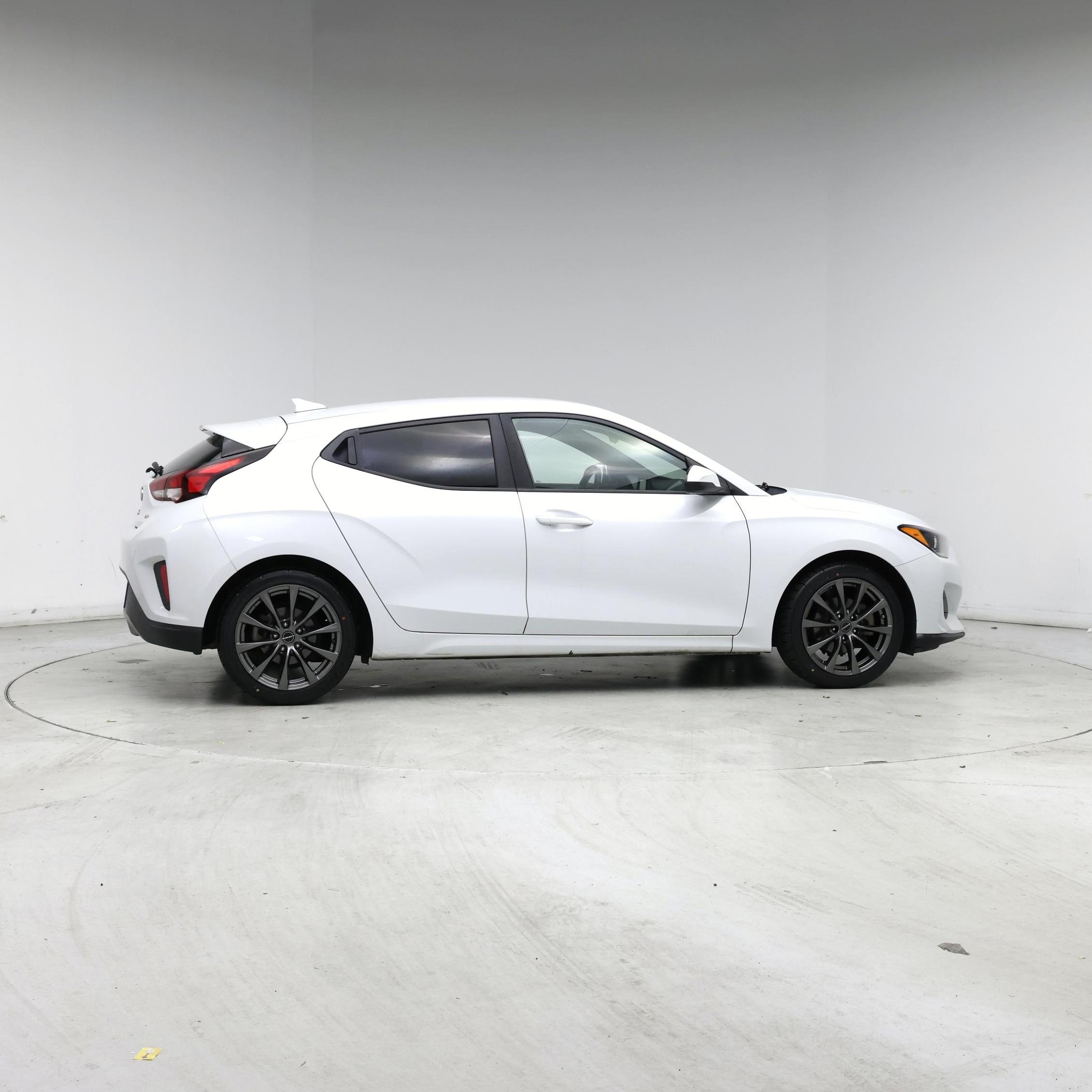 Thumbnail: 2019 Hyundai Veloster - 7