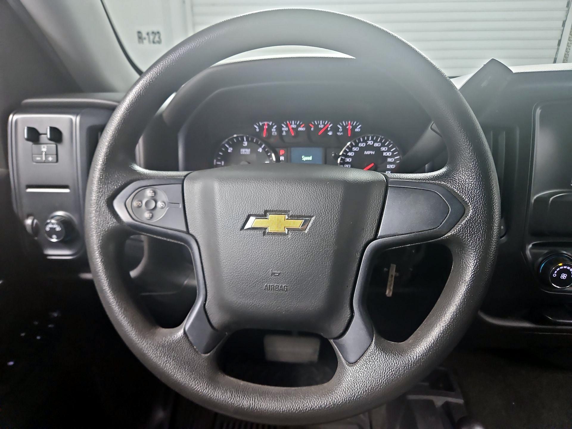 Thumbnail: 2017 Chevrolet Silverado 1500 - 10