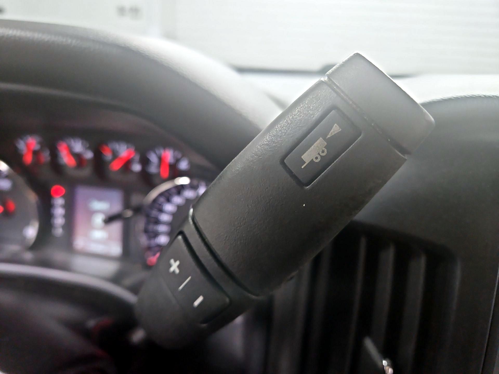 Thumbnail: 2017 Chevrolet Silverado 1500 - 17