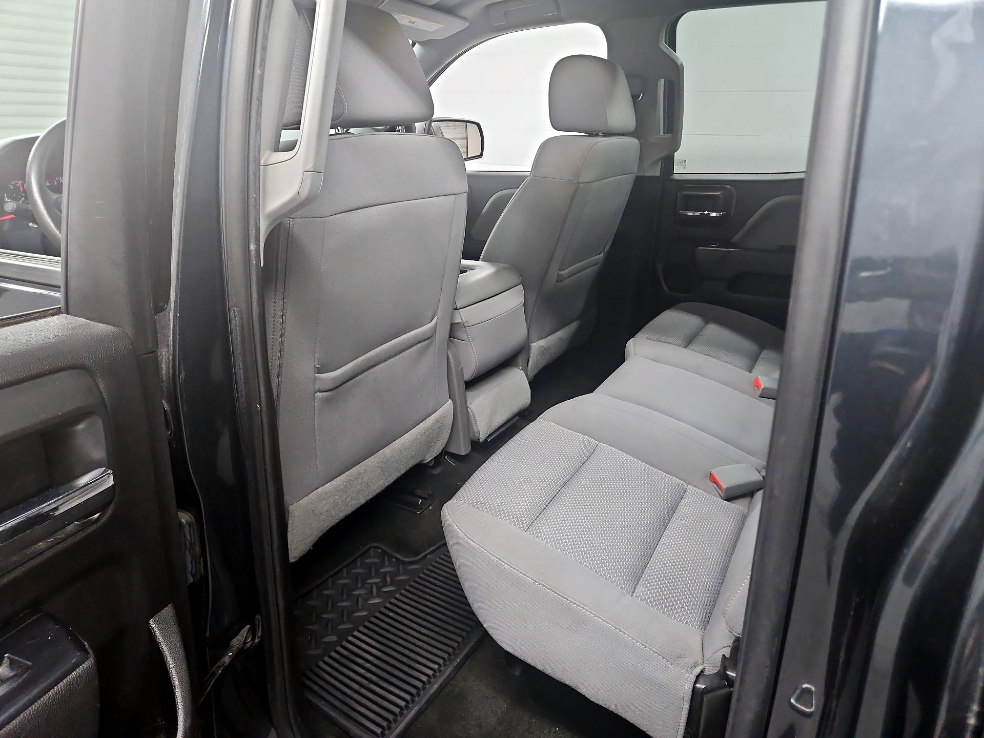Thumbnail: 2017 Chevrolet Silverado 1500 - 19
