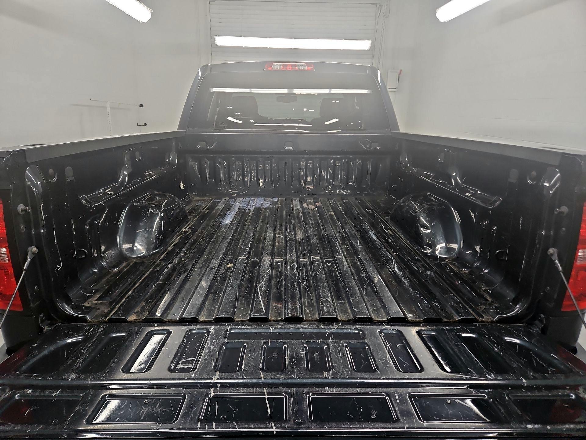 Thumbnail: 2017 Chevrolet Silverado 1500 - 20
