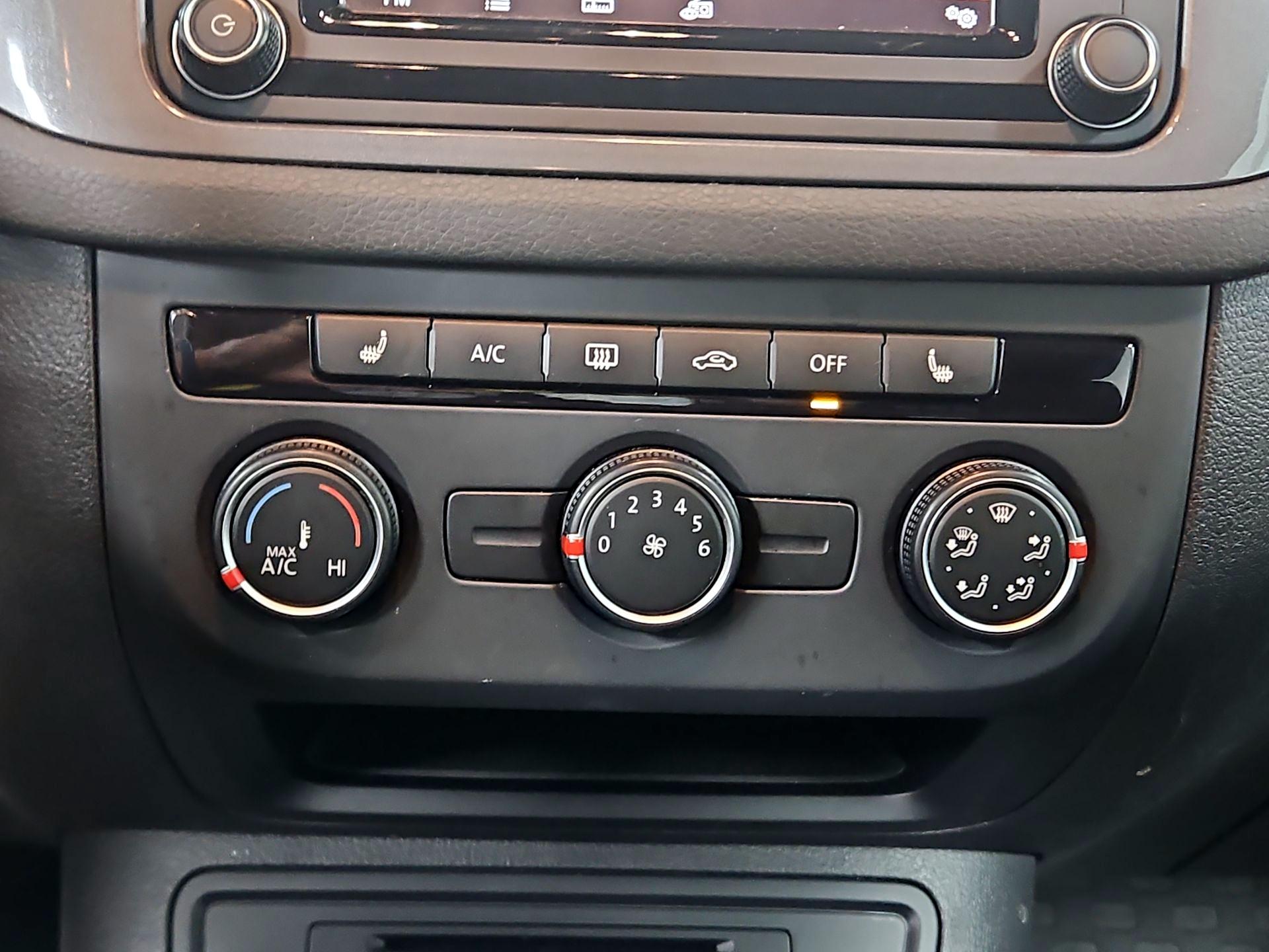 Thumbnail: 2017 Volkswagen Tiguan - 16