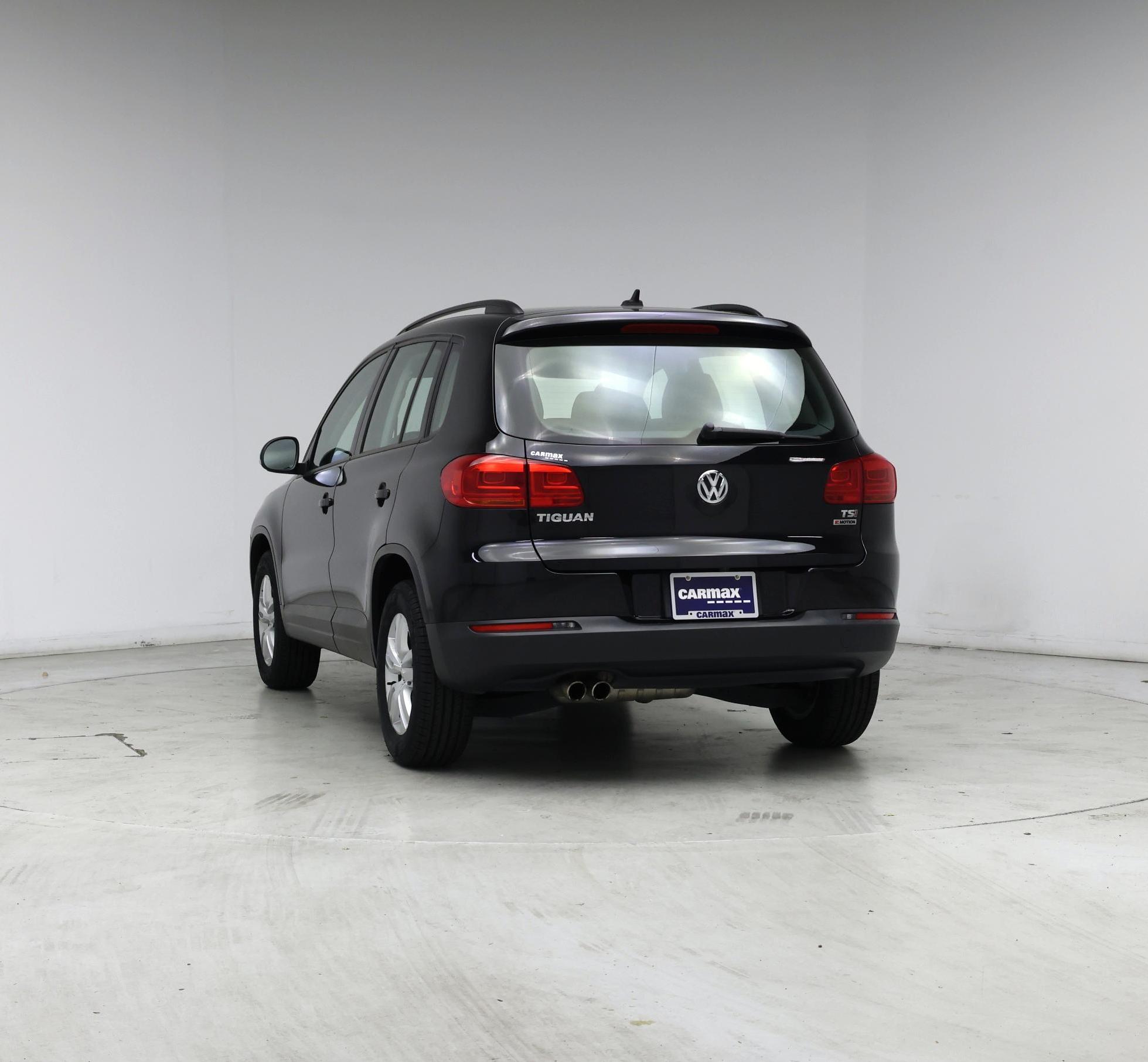 Thumbnail: 2017 Volkswagen Tiguan - 6