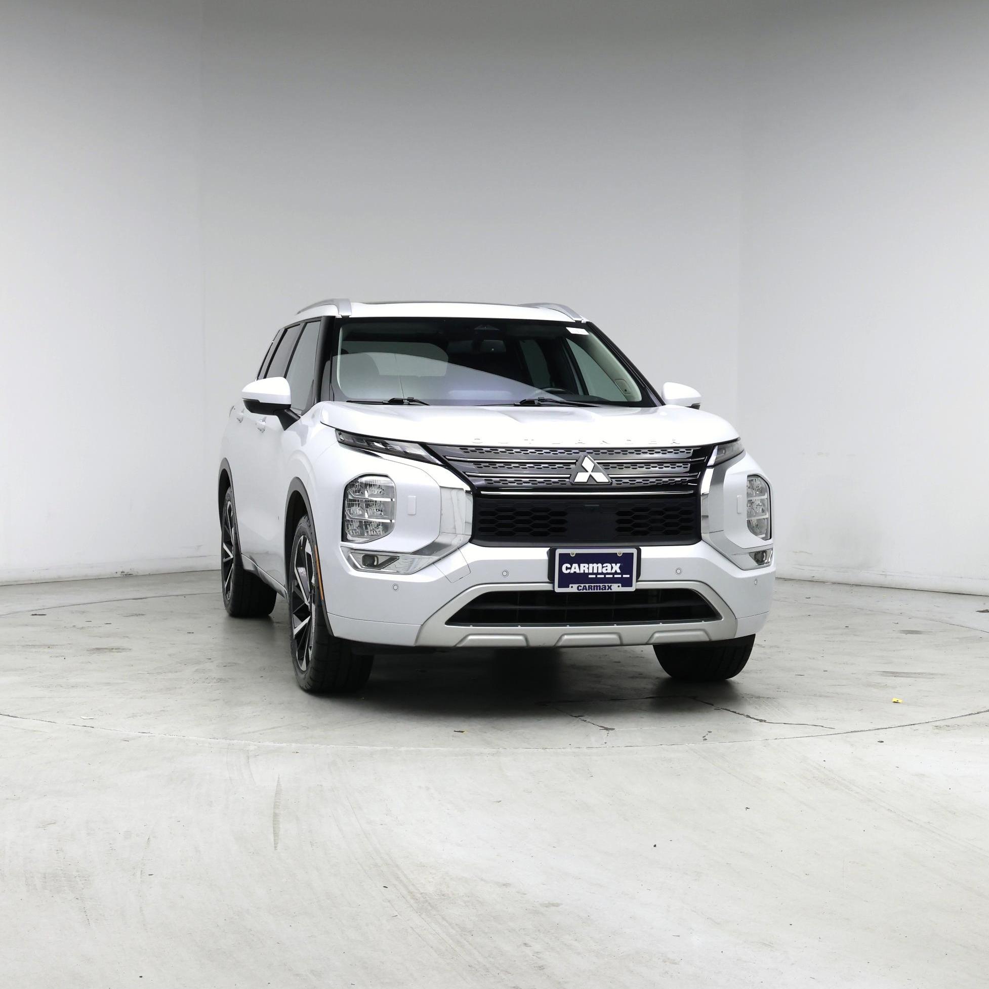 Thumbnail: 2023 Mitsubishi Outlander - 5