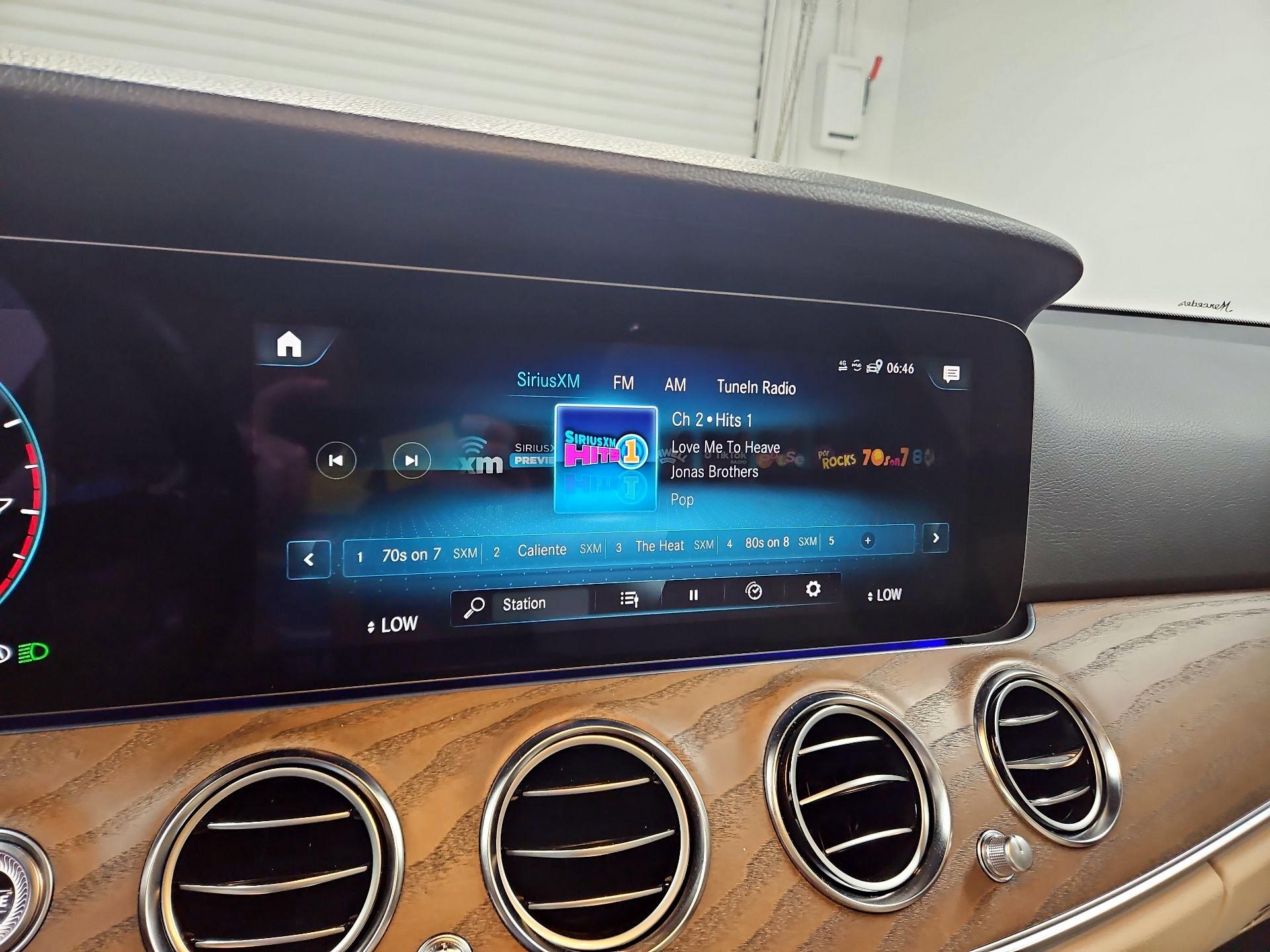 Thumbnail: 2023 Mercedes-Benz E-Class - 16