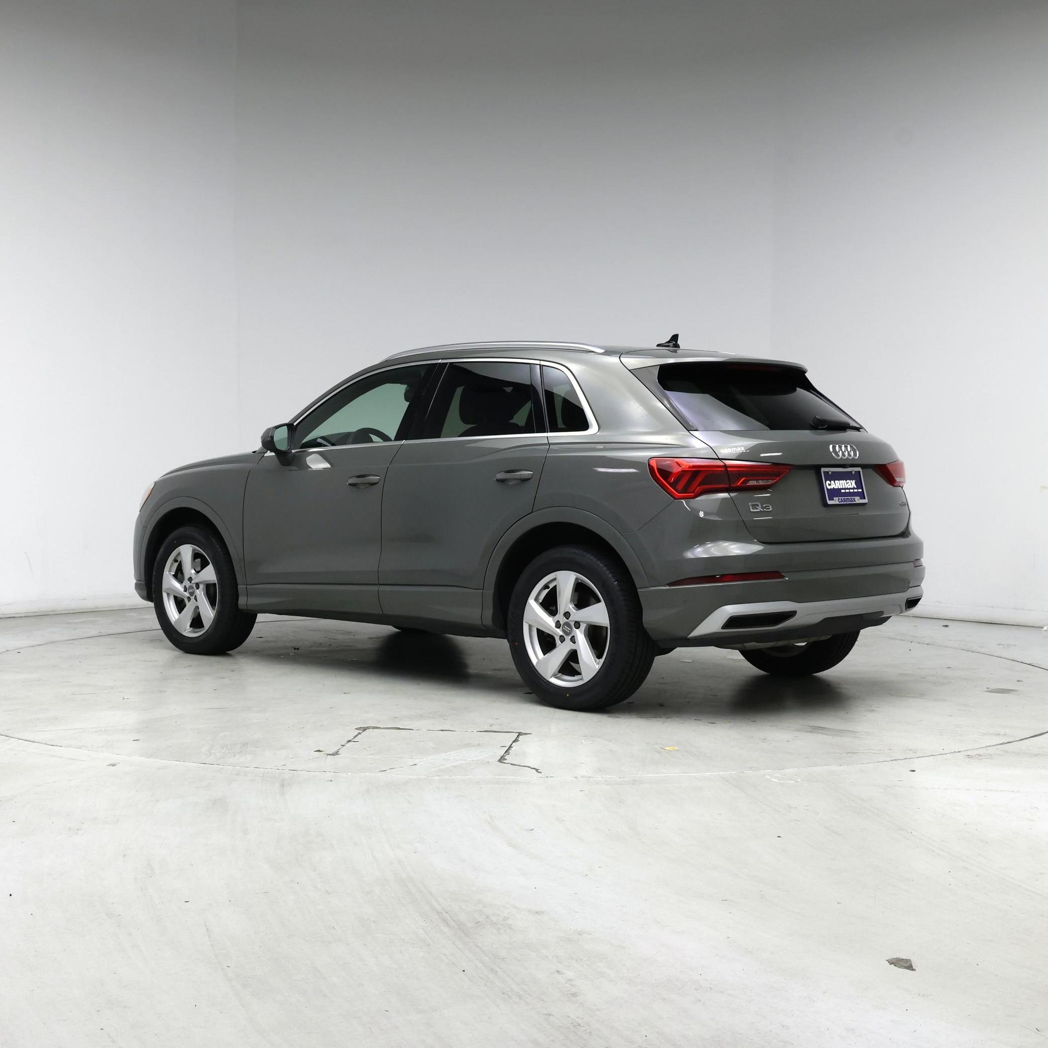 Thumbnail: 2020 Audi Q3 - 2