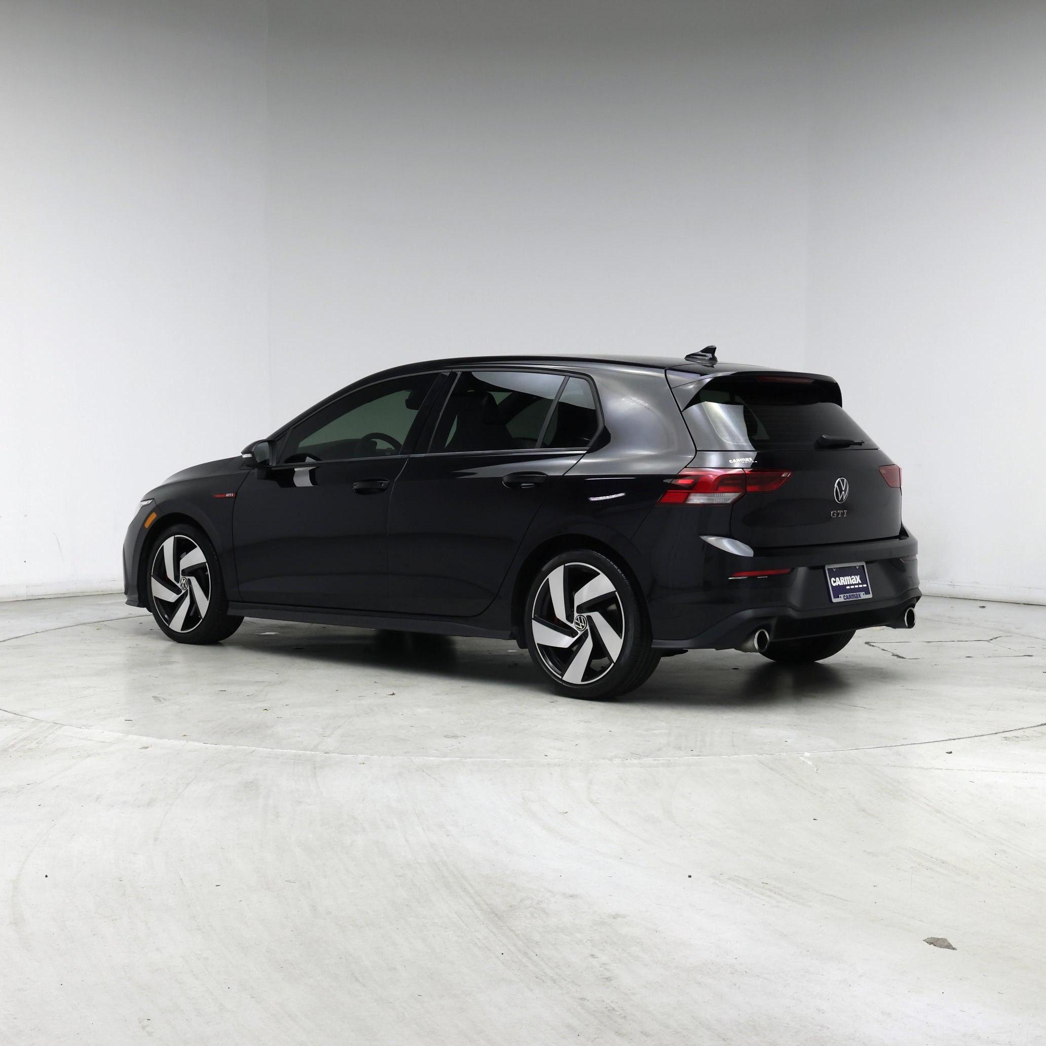 Thumbnail: 2022 Volkswagen Golf - 2